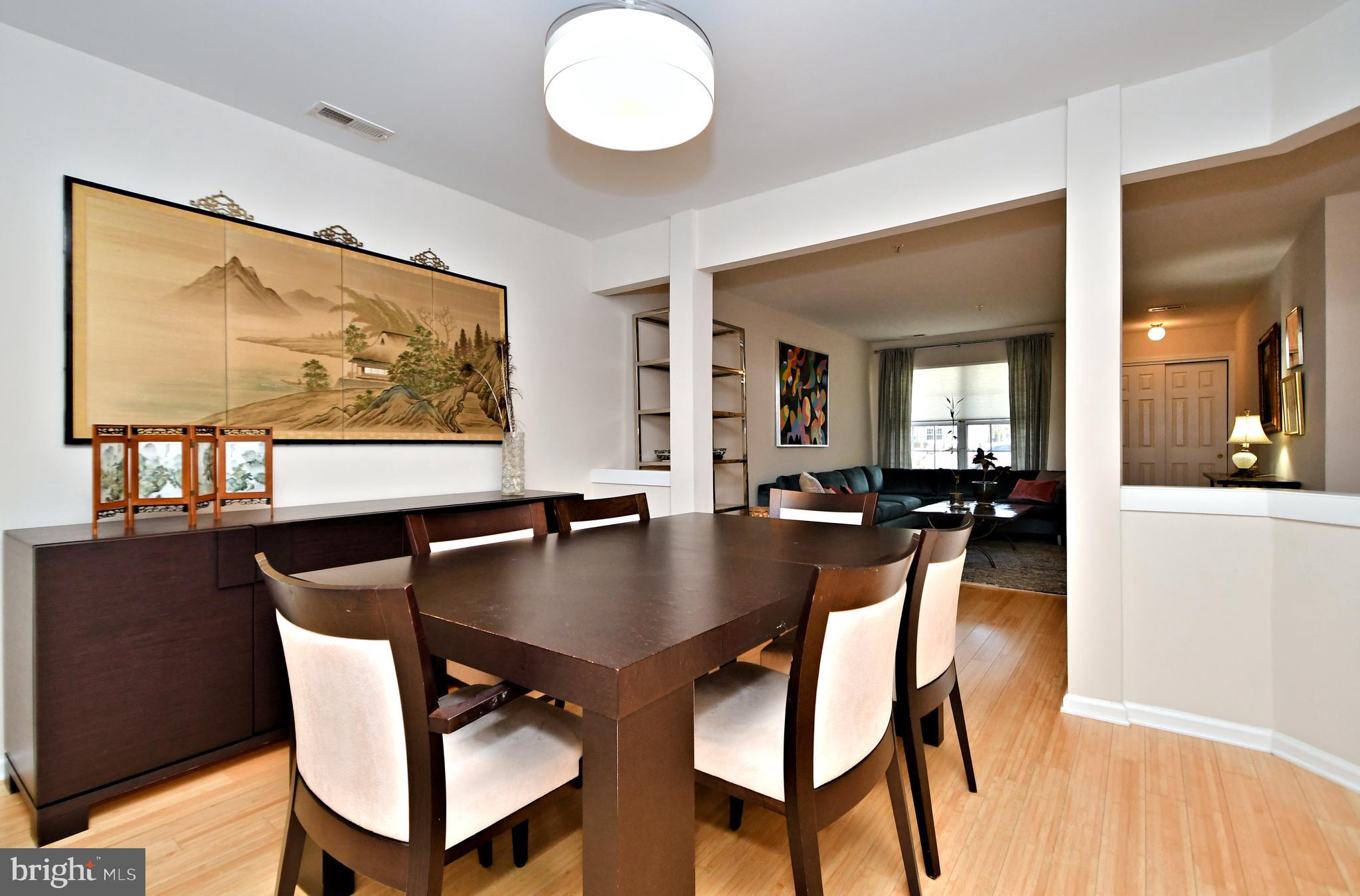 WILSHIRE HUNT - Residential