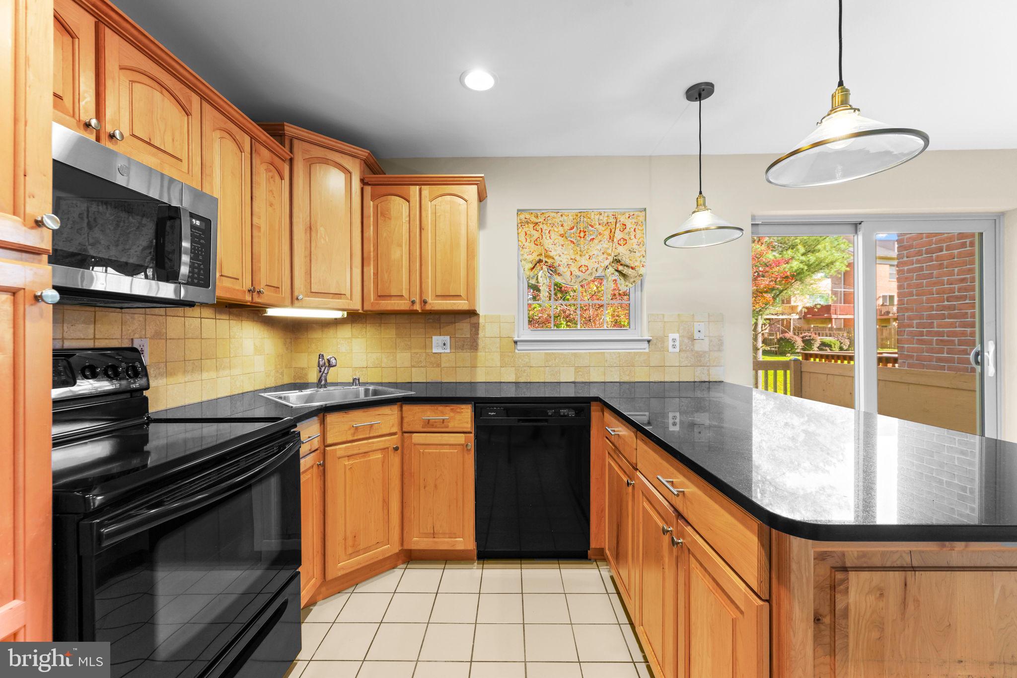 LOVETON FARMS - Residential