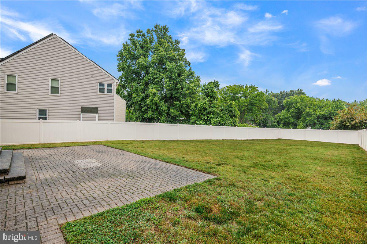 HOWARDS TRUST - Residential
