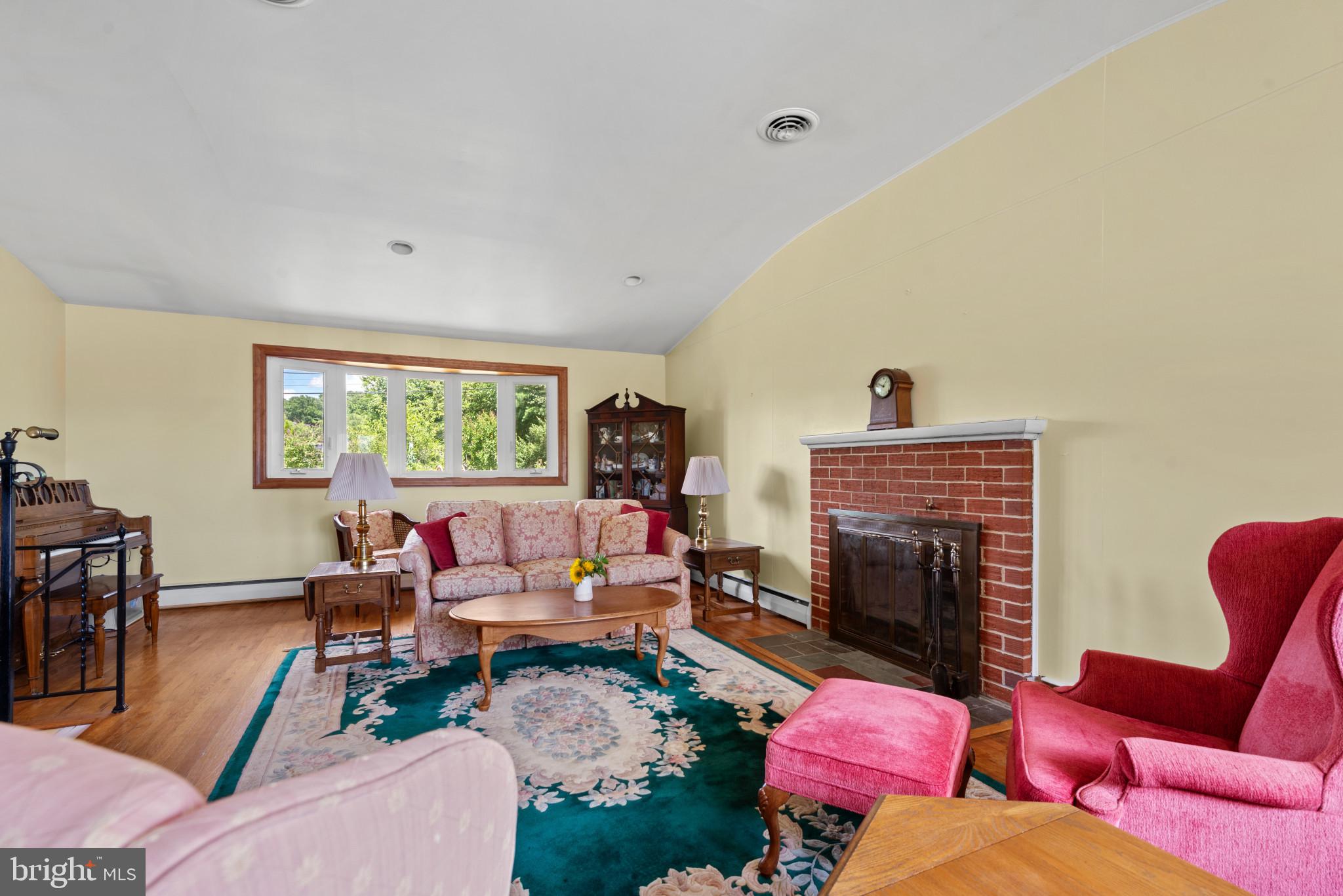 FOUNTAIN HILL - Residential