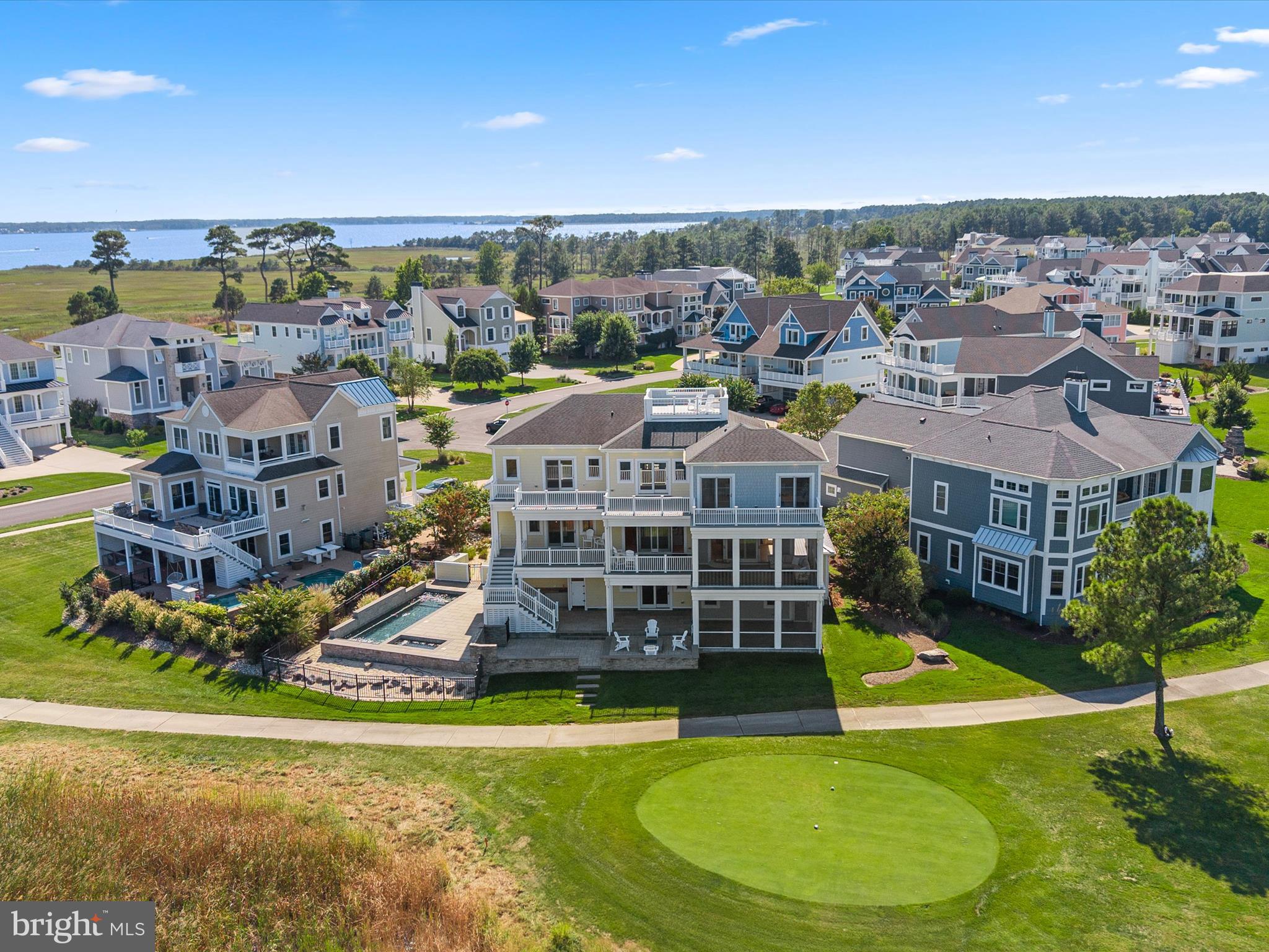 PENINSULA - Residential