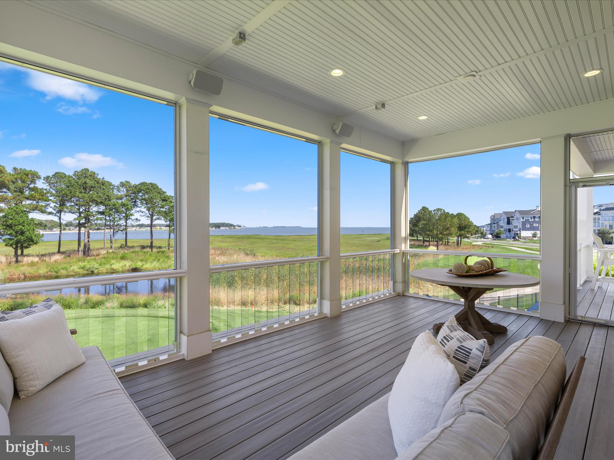 PENINSULA - Residential