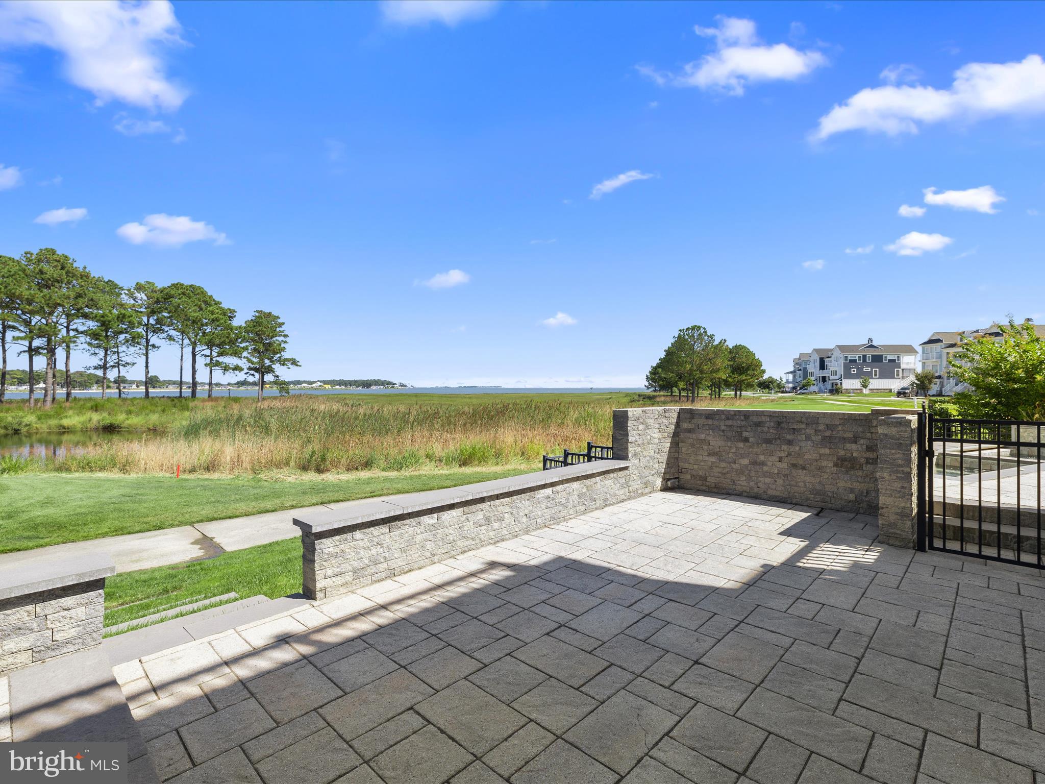 PENINSULA - Residential