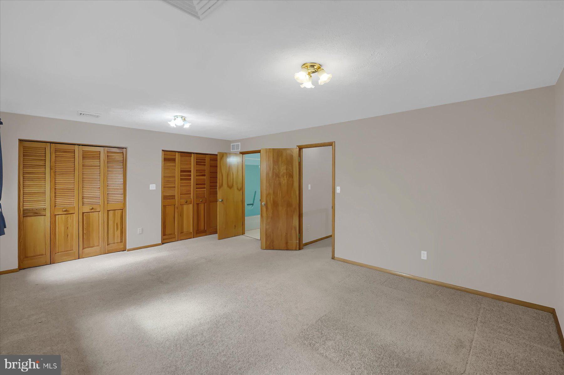 AARON VILLAGE - Residential