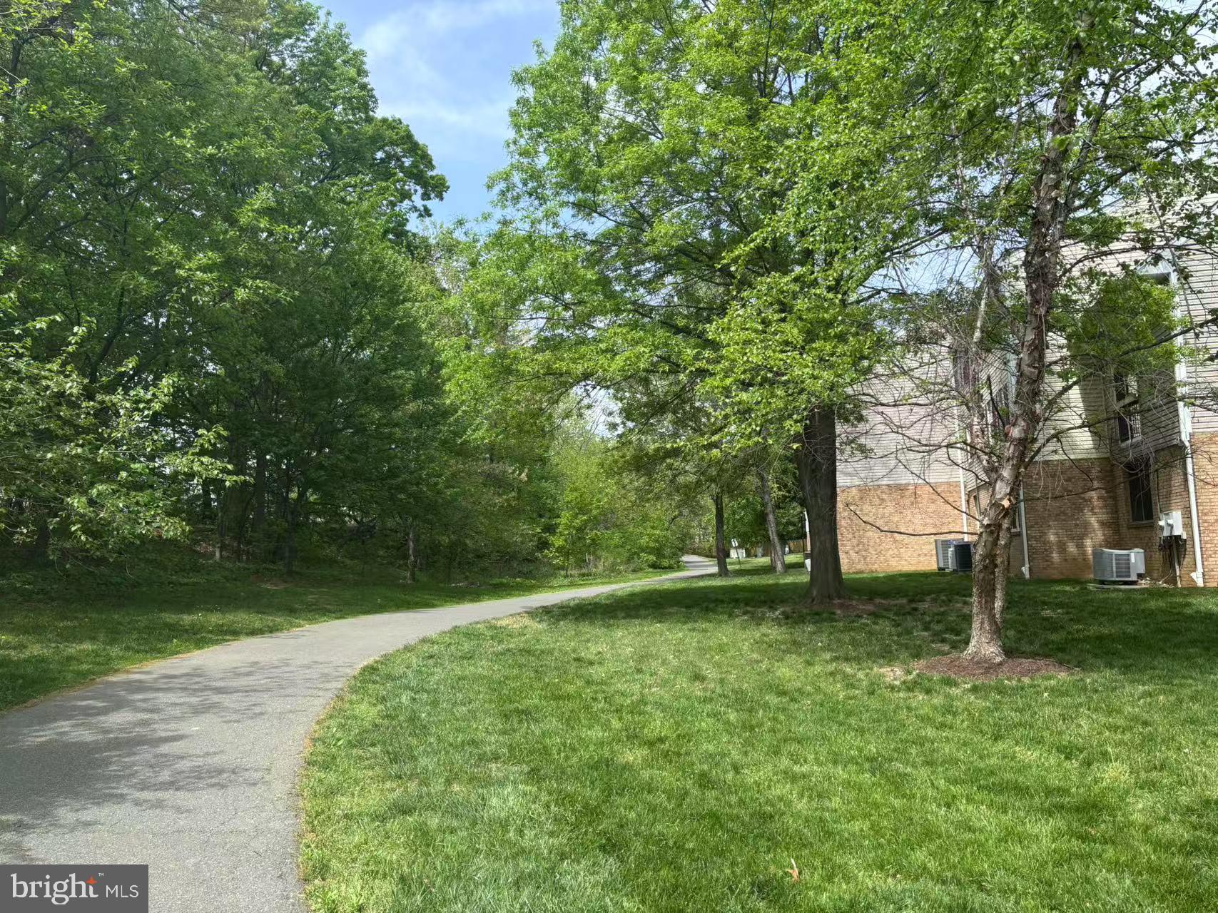 BEDFORD PARK - Residential