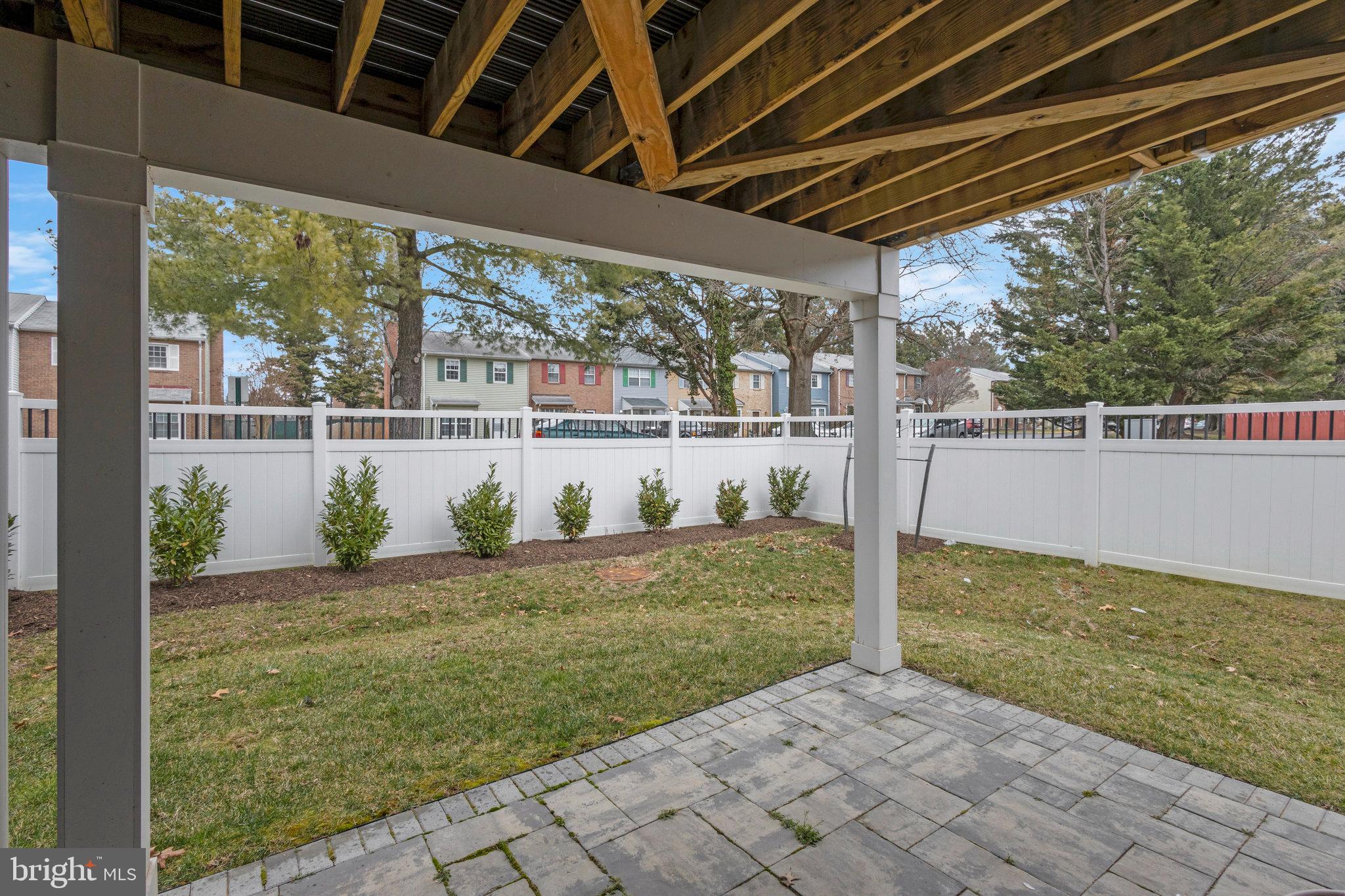LEE LANDING PARK - Residential
