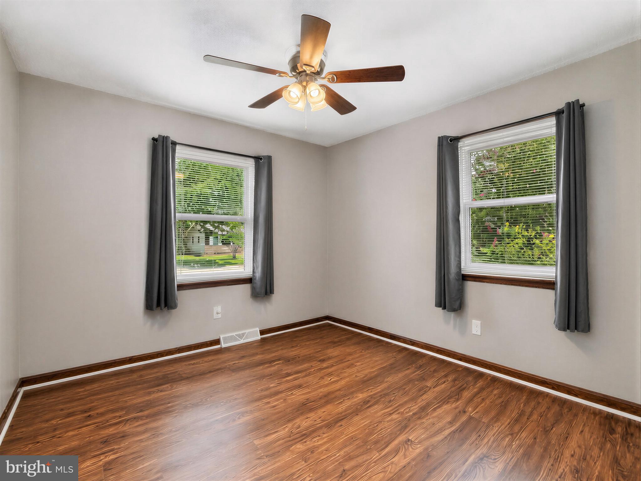CEDAR COVE - Residential