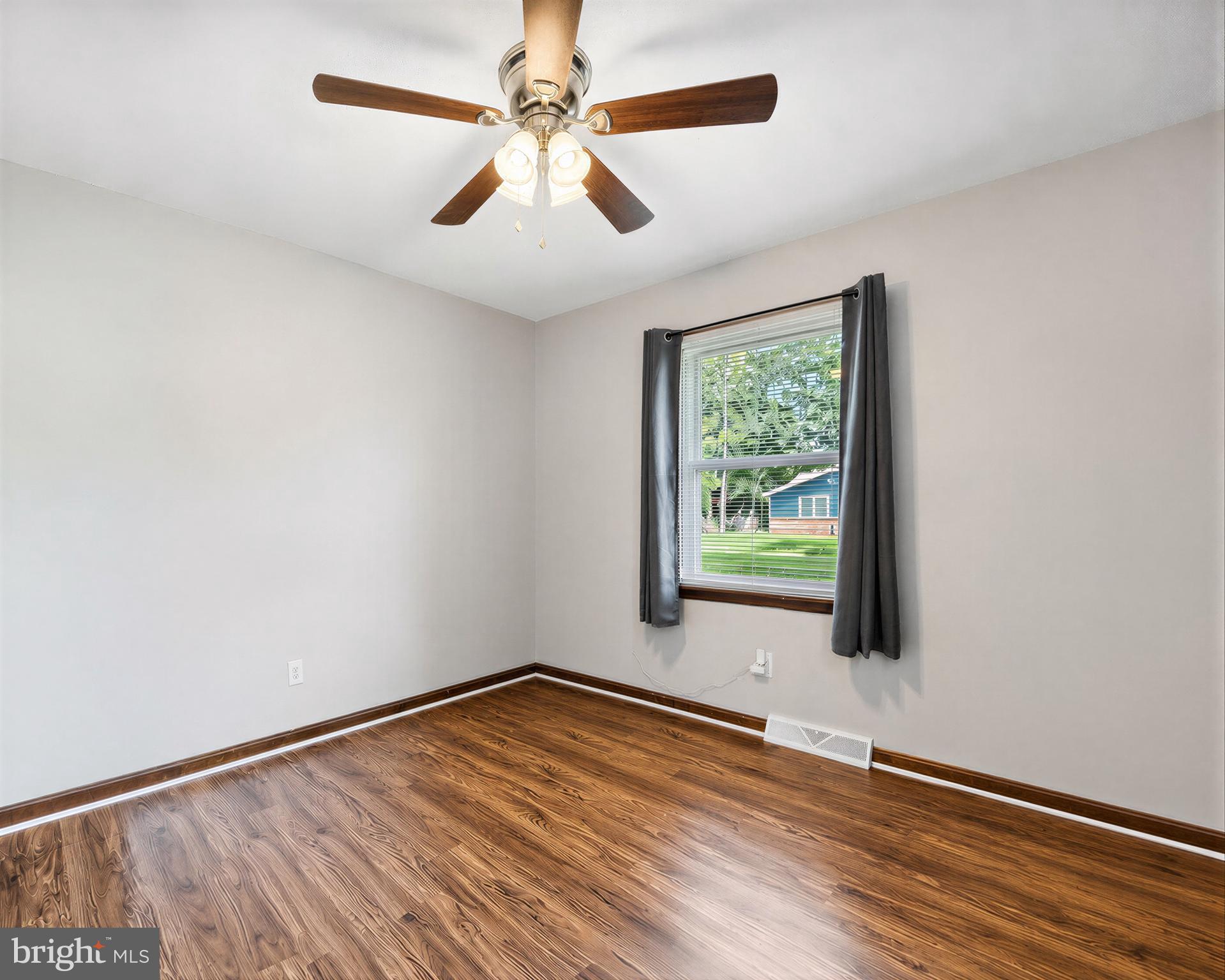 CEDAR COVE - Residential