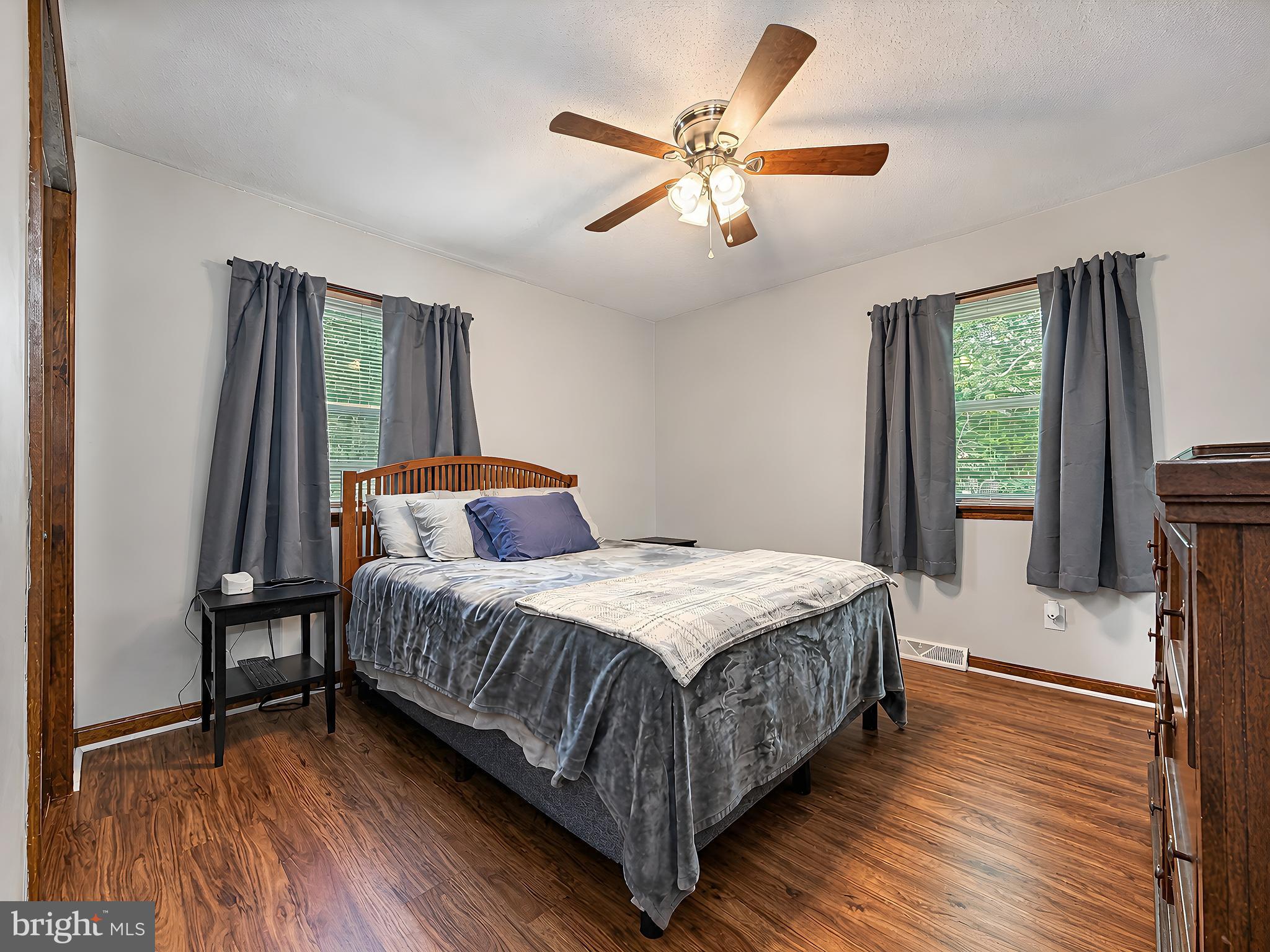 CEDAR COVE - Residential