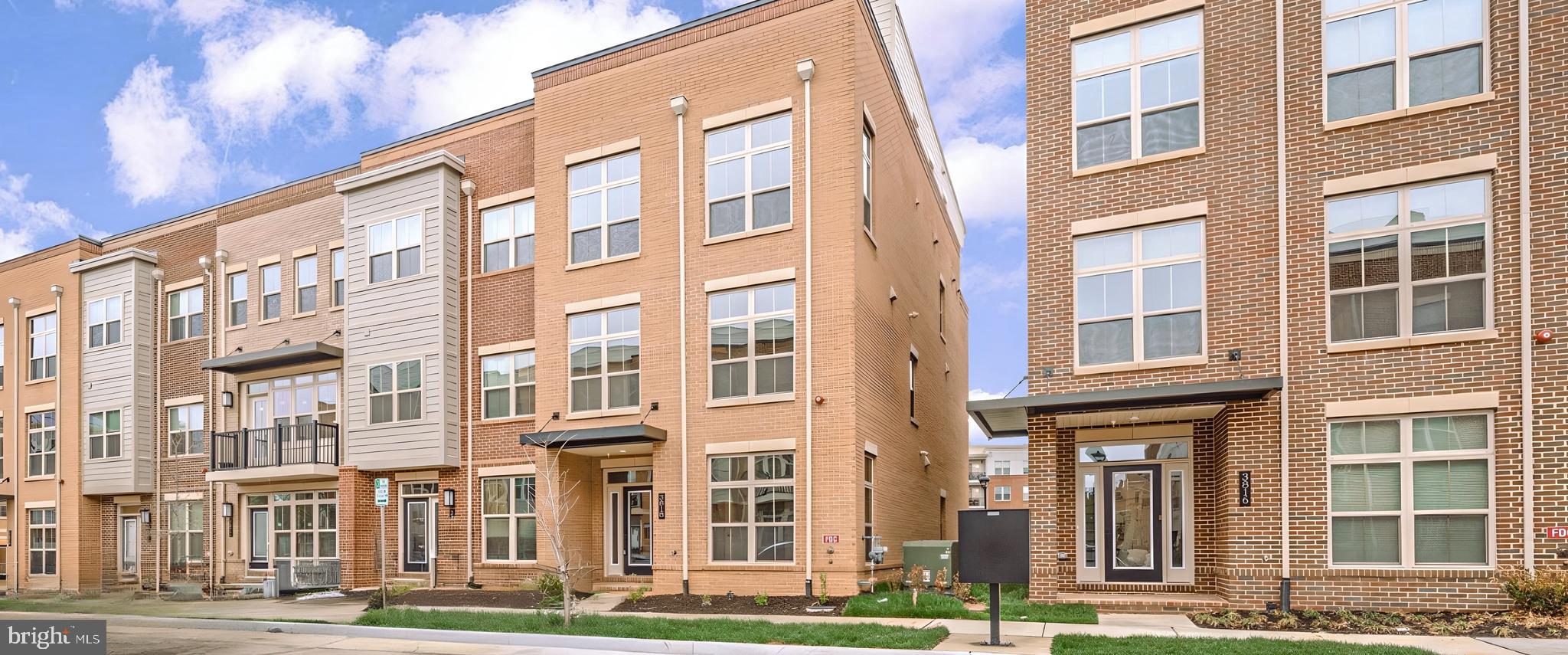 BOULEVARD VI TOWNS - Residential