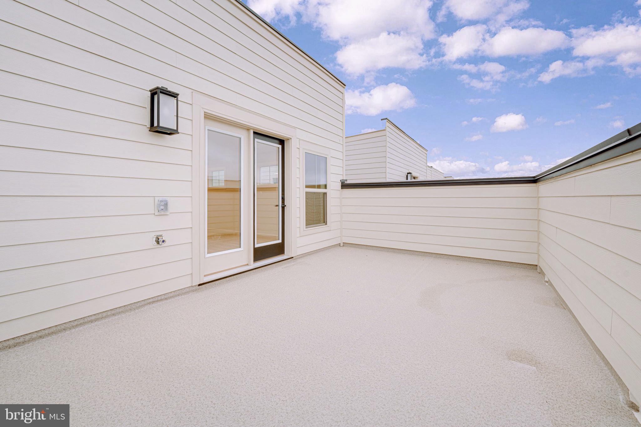 BOULEVARD VI TOWNS - Residential
