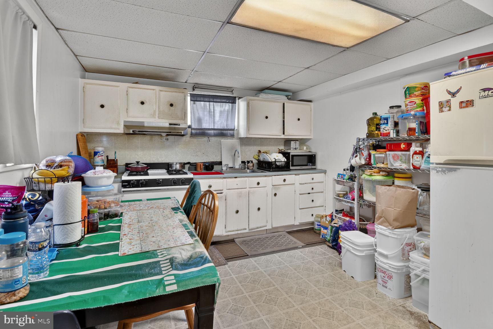 OAKVIEW - Residential