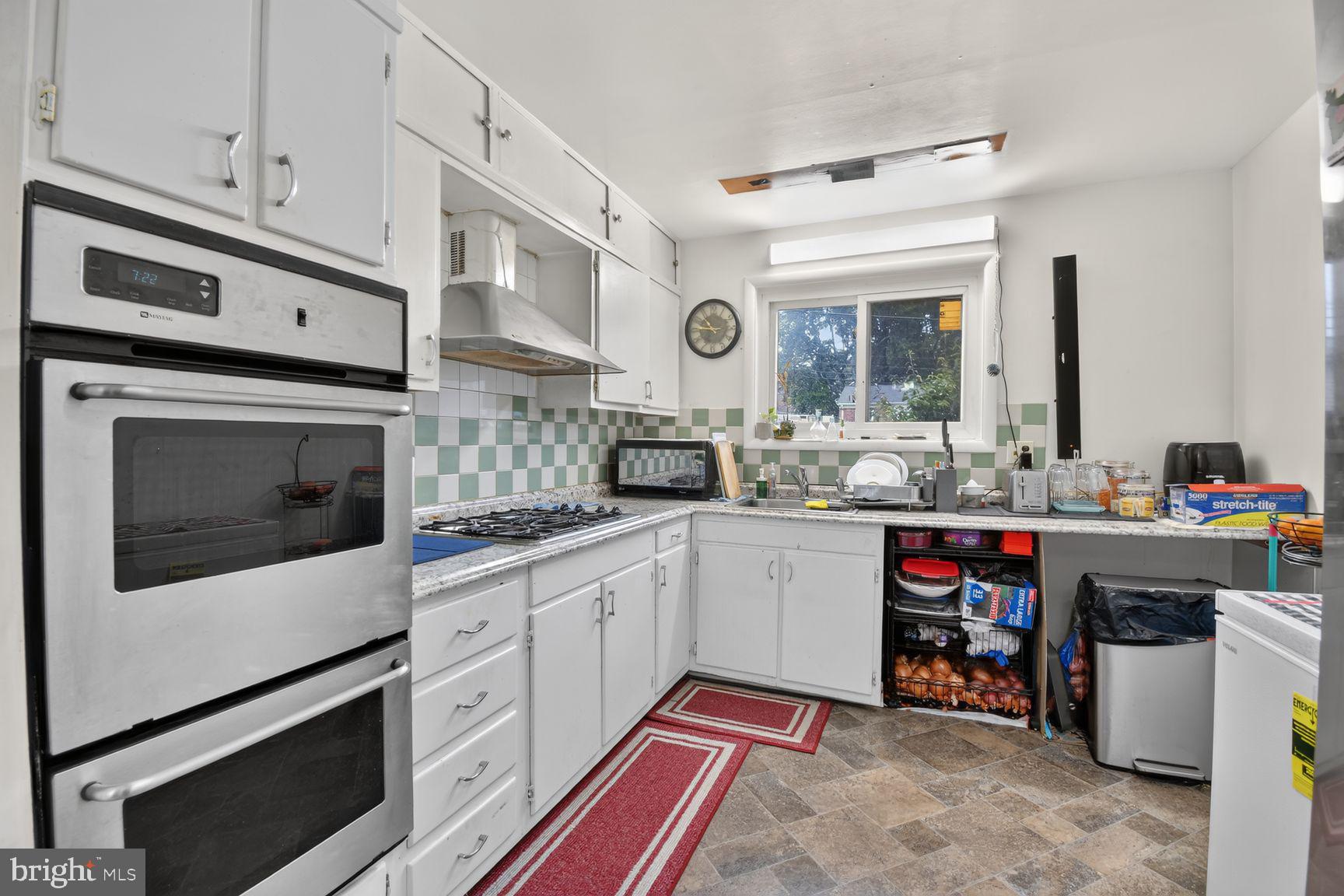 OAKVIEW - Residential