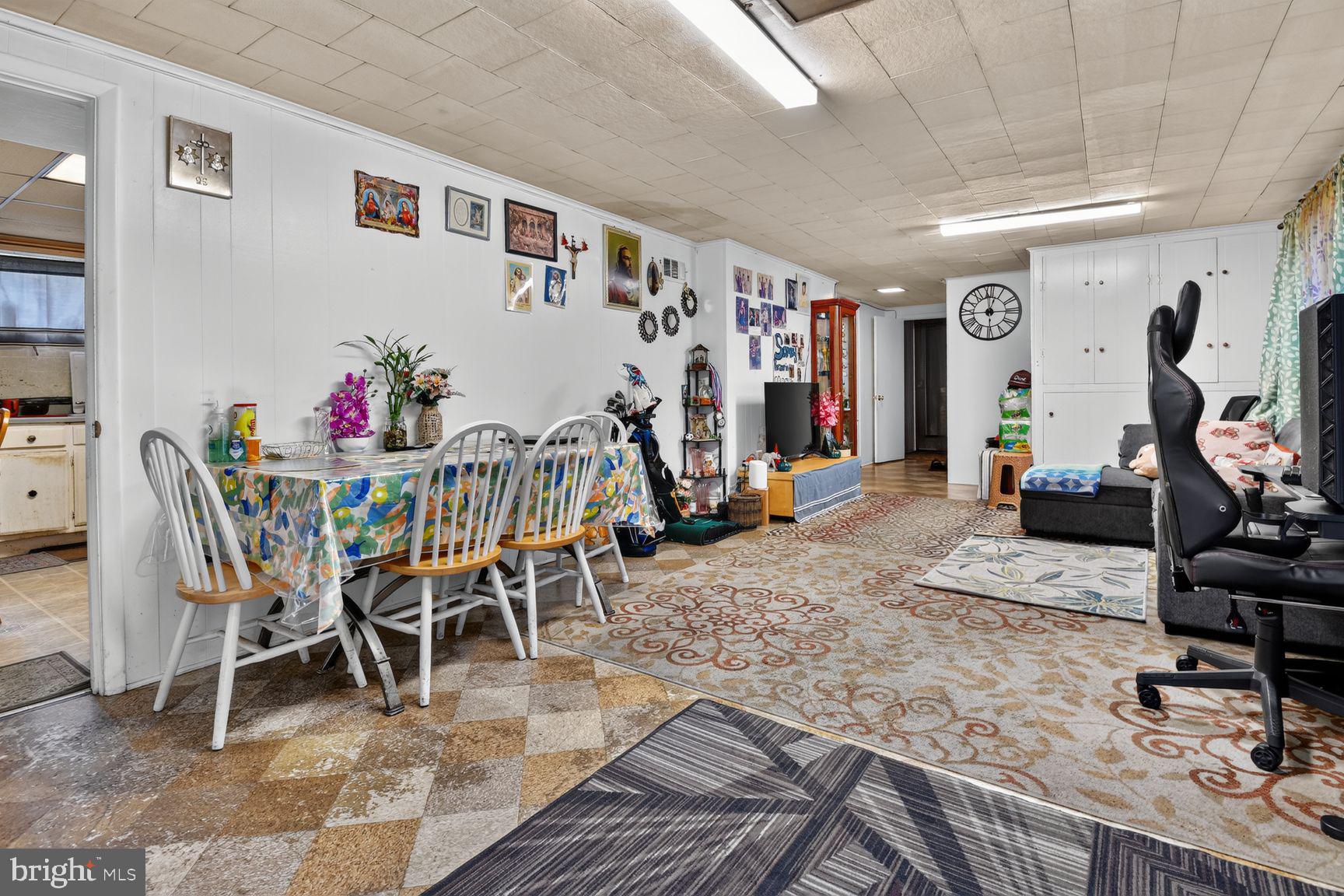 OAKVIEW - Residential