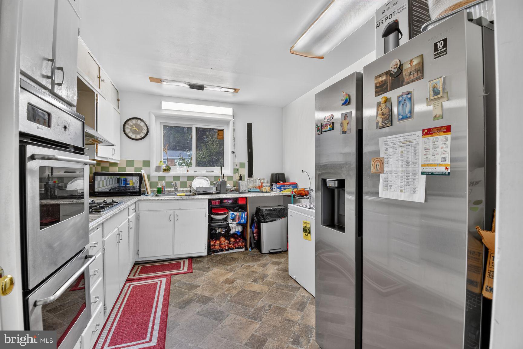 OAKVIEW - Residential