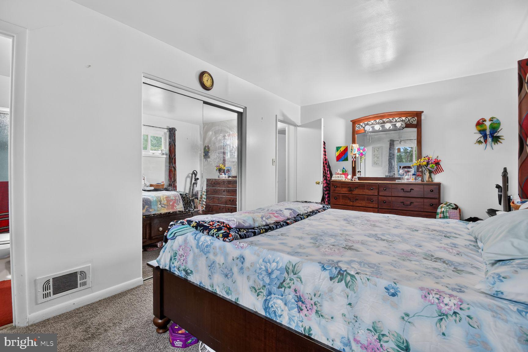 OAKVIEW - Residential
