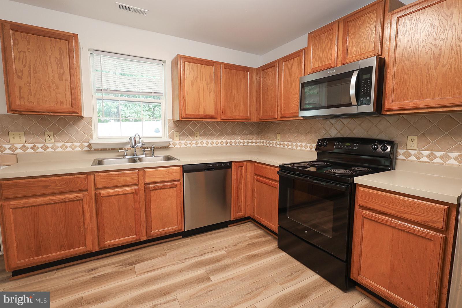 BAY RIDGE ESTATES - Residential