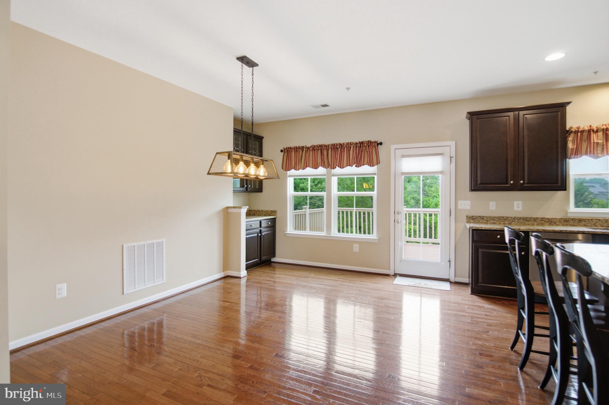 CREEKSIDE VILLAGE AT TANYARD SPRINGS - Residential