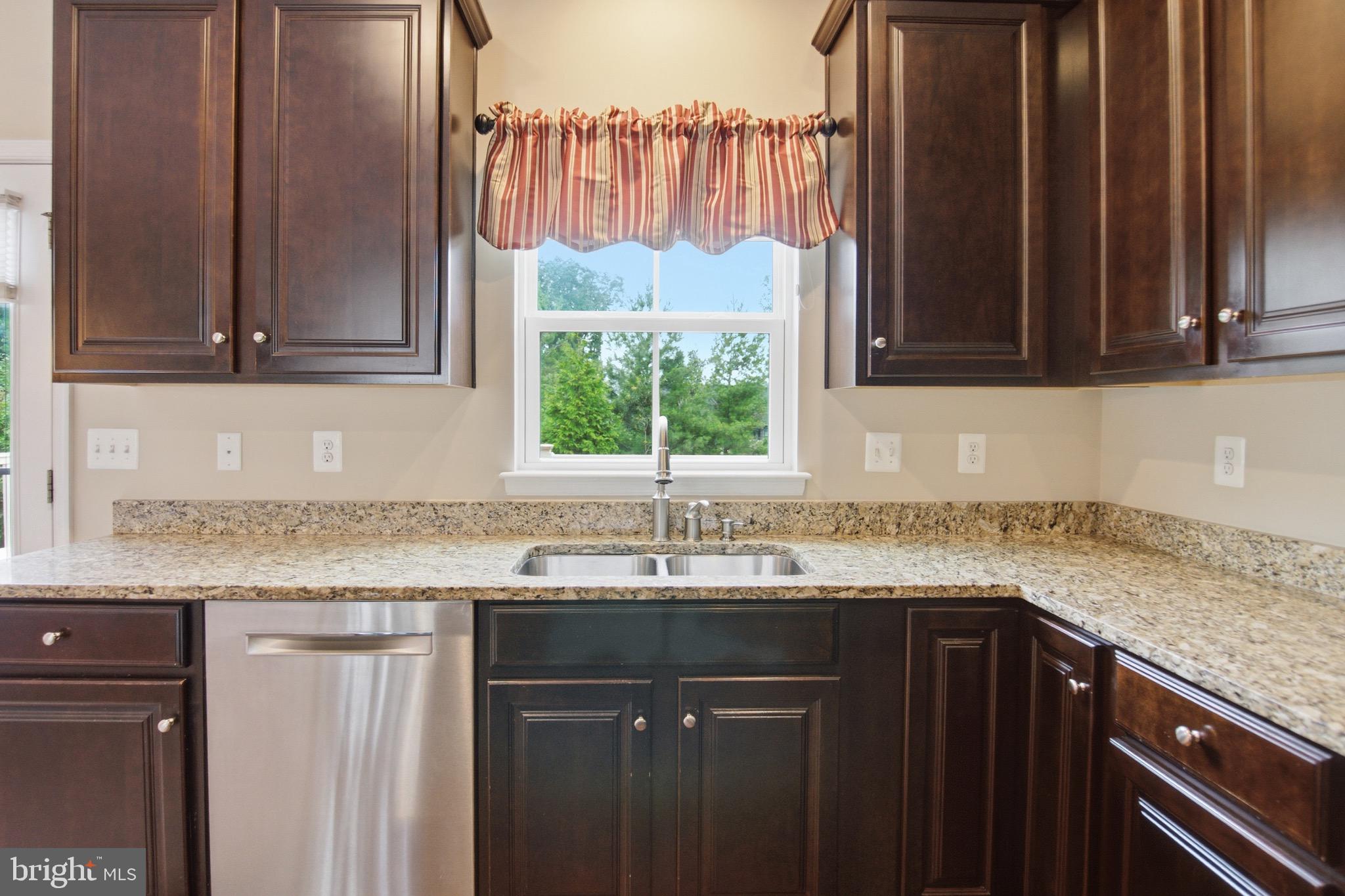 CREEKSIDE VILLAGE AT TANYARD SPRINGS - Residential