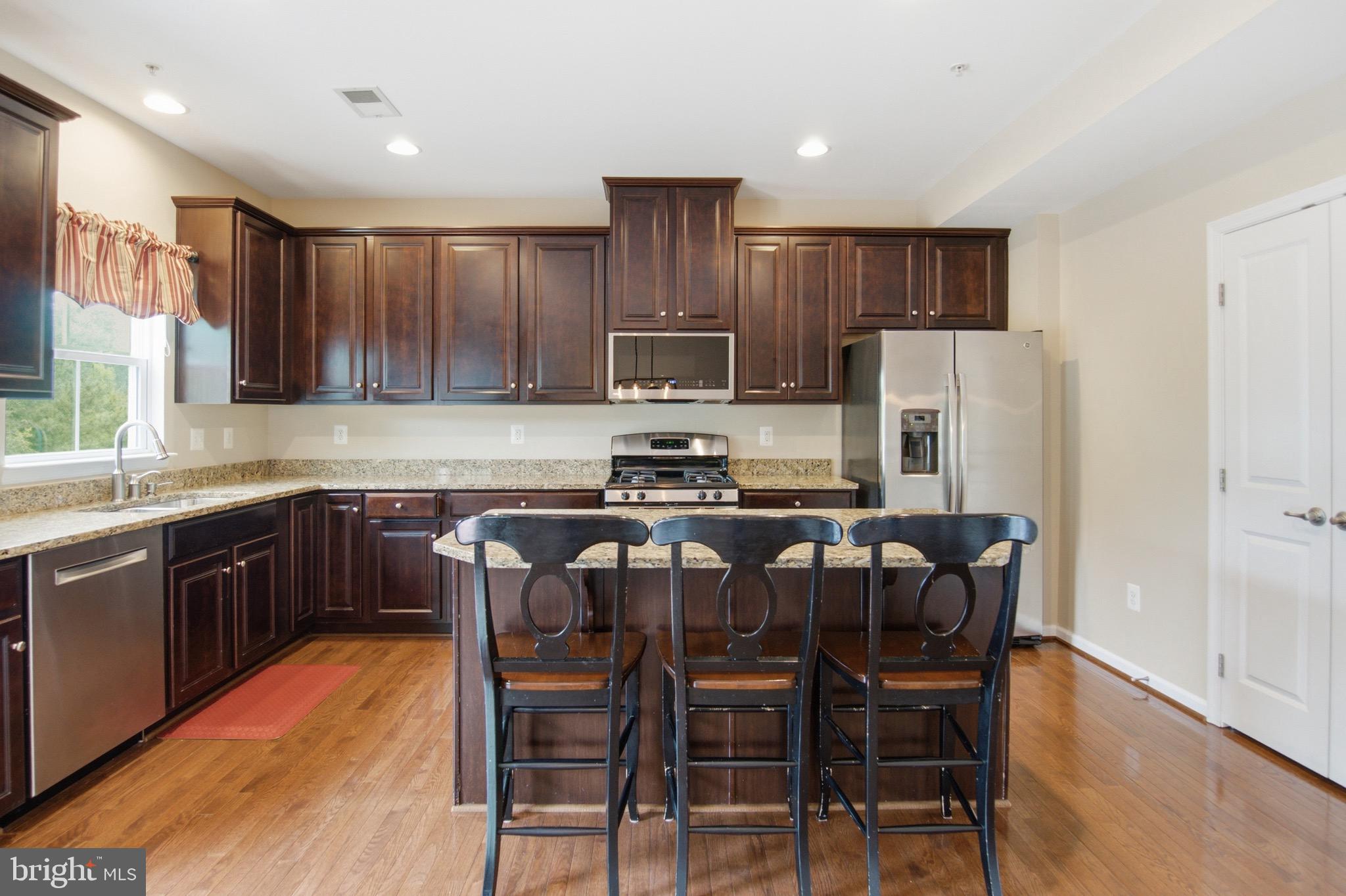 CREEKSIDE VILLAGE AT TANYARD SPRINGS - Residential