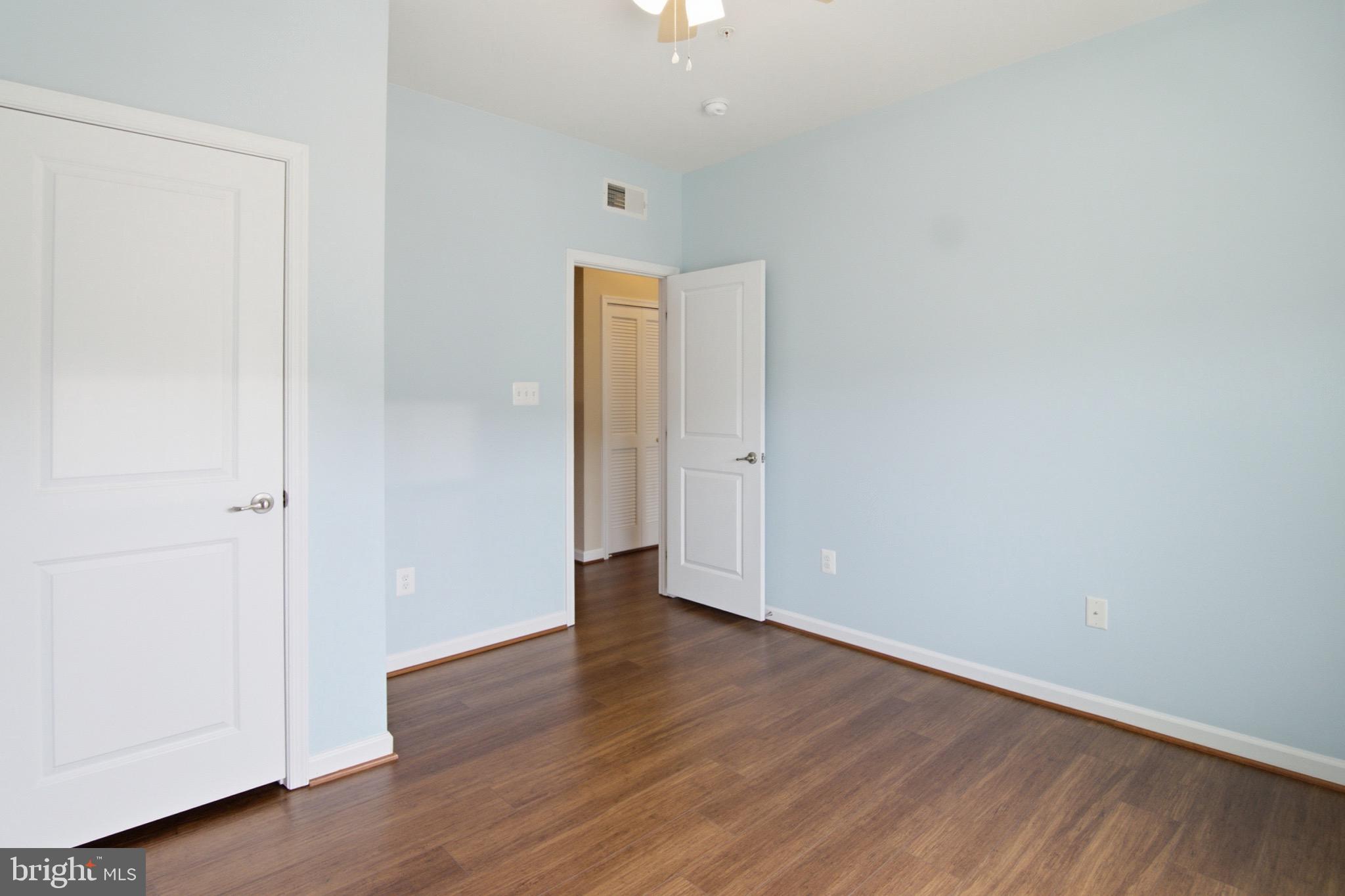 CREEKSIDE VILLAGE AT TANYARD SPRINGS - Residential