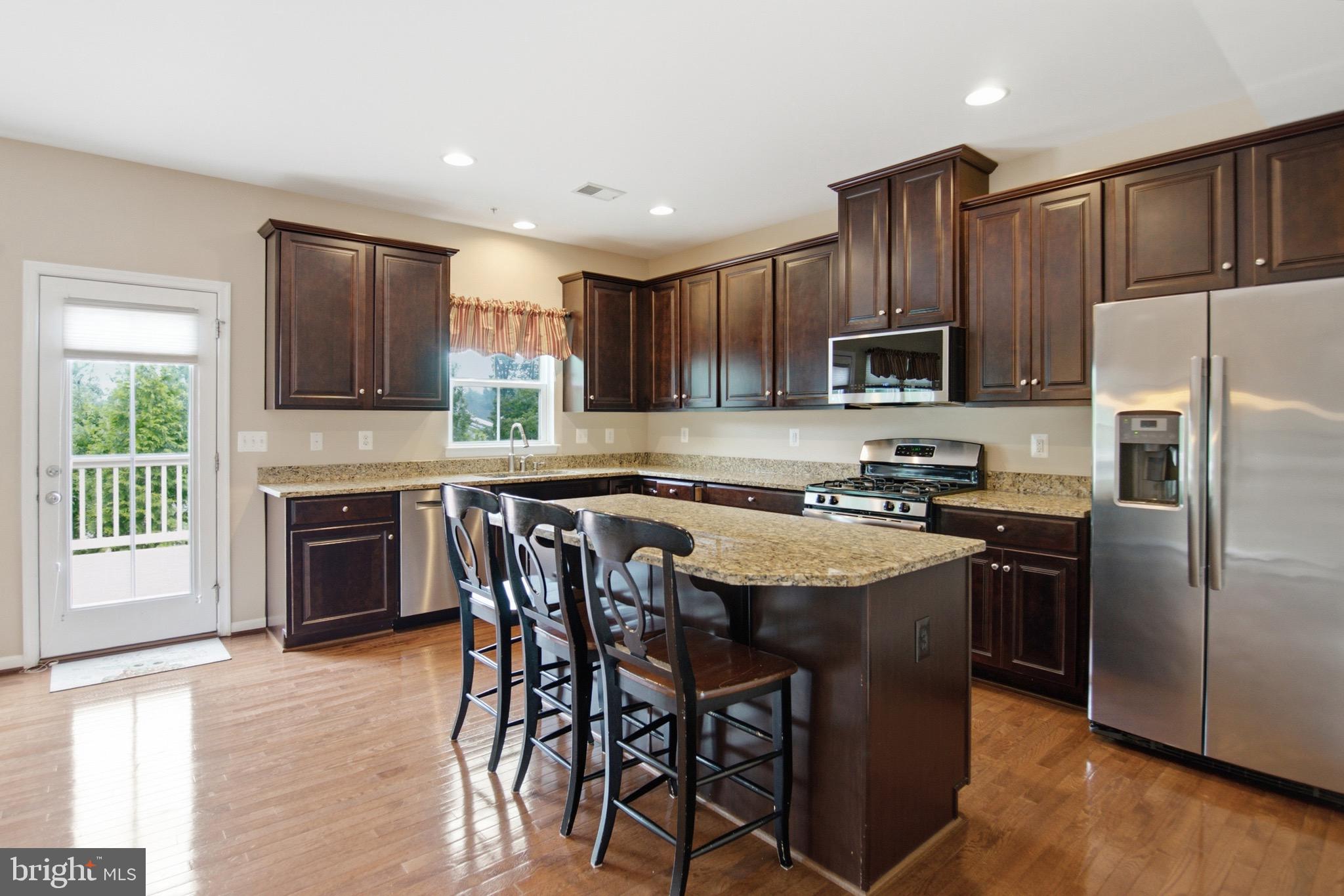 CREEKSIDE VILLAGE AT TANYARD SPRINGS - Residential