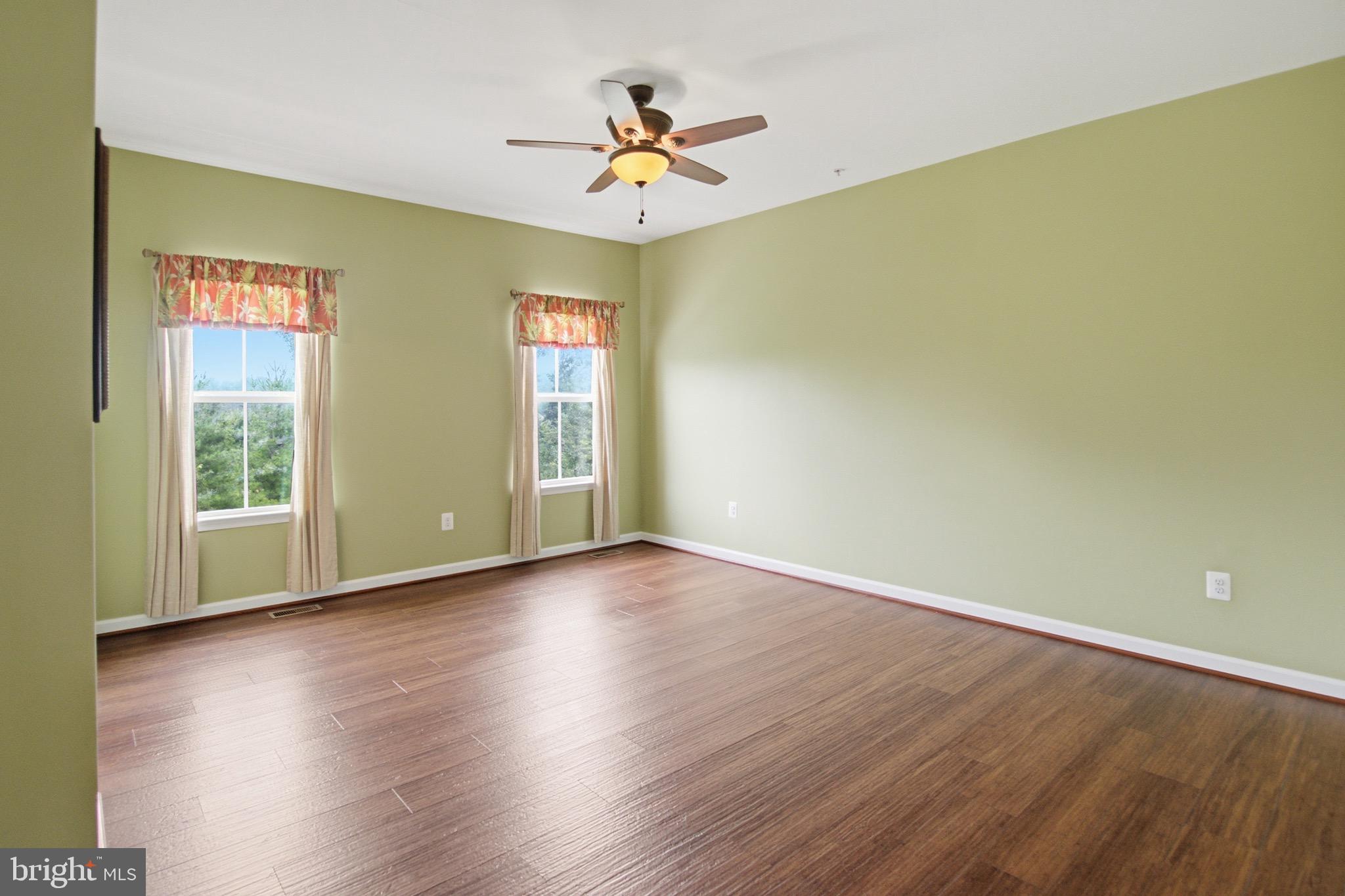 CREEKSIDE VILLAGE AT TANYARD SPRINGS - Residential