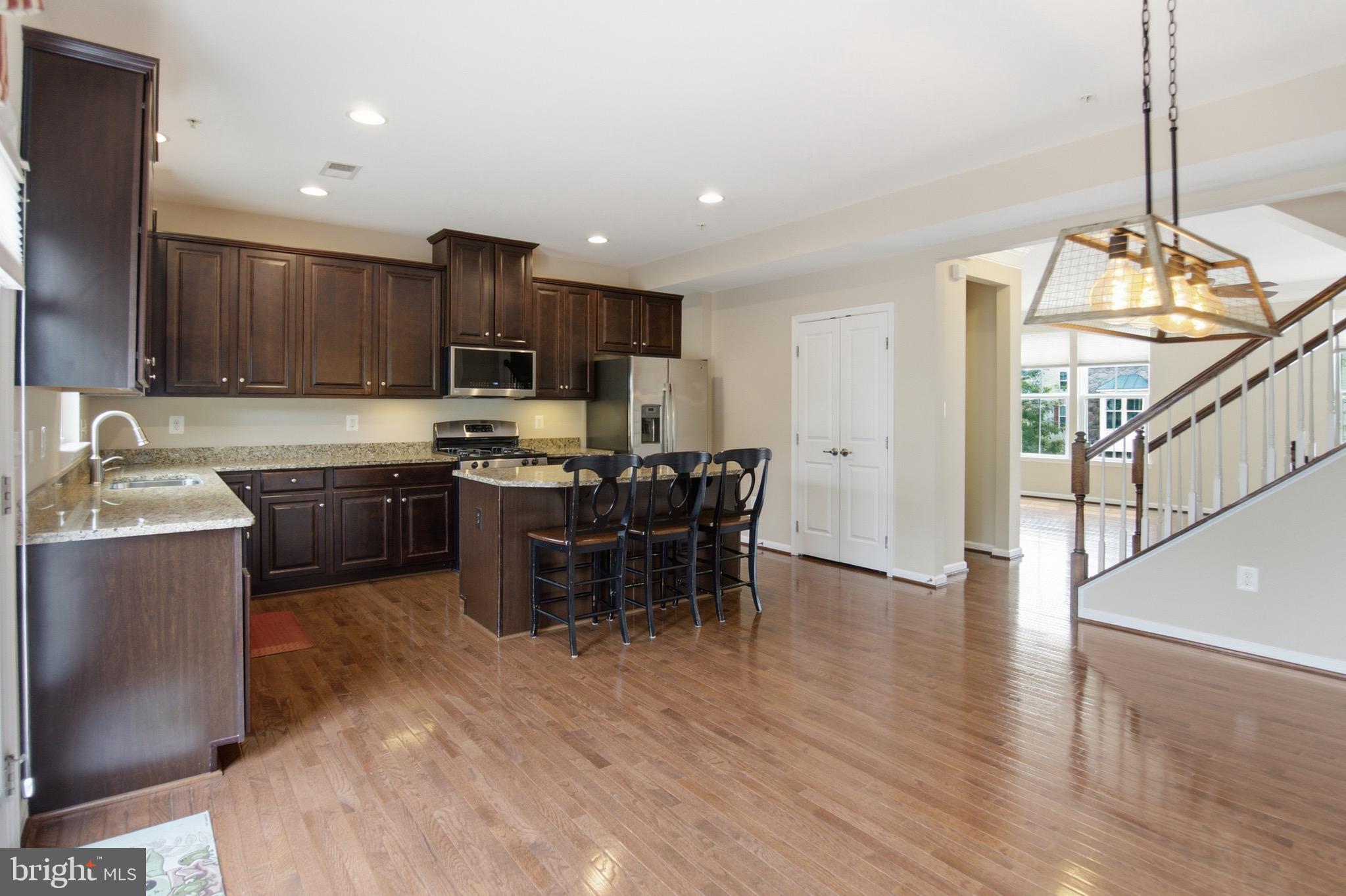 CREEKSIDE VILLAGE AT TANYARD SPRINGS - Residential