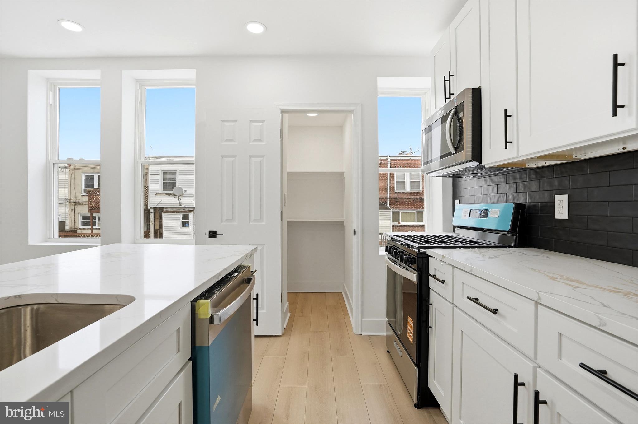 WEST OAK LANE - Residential