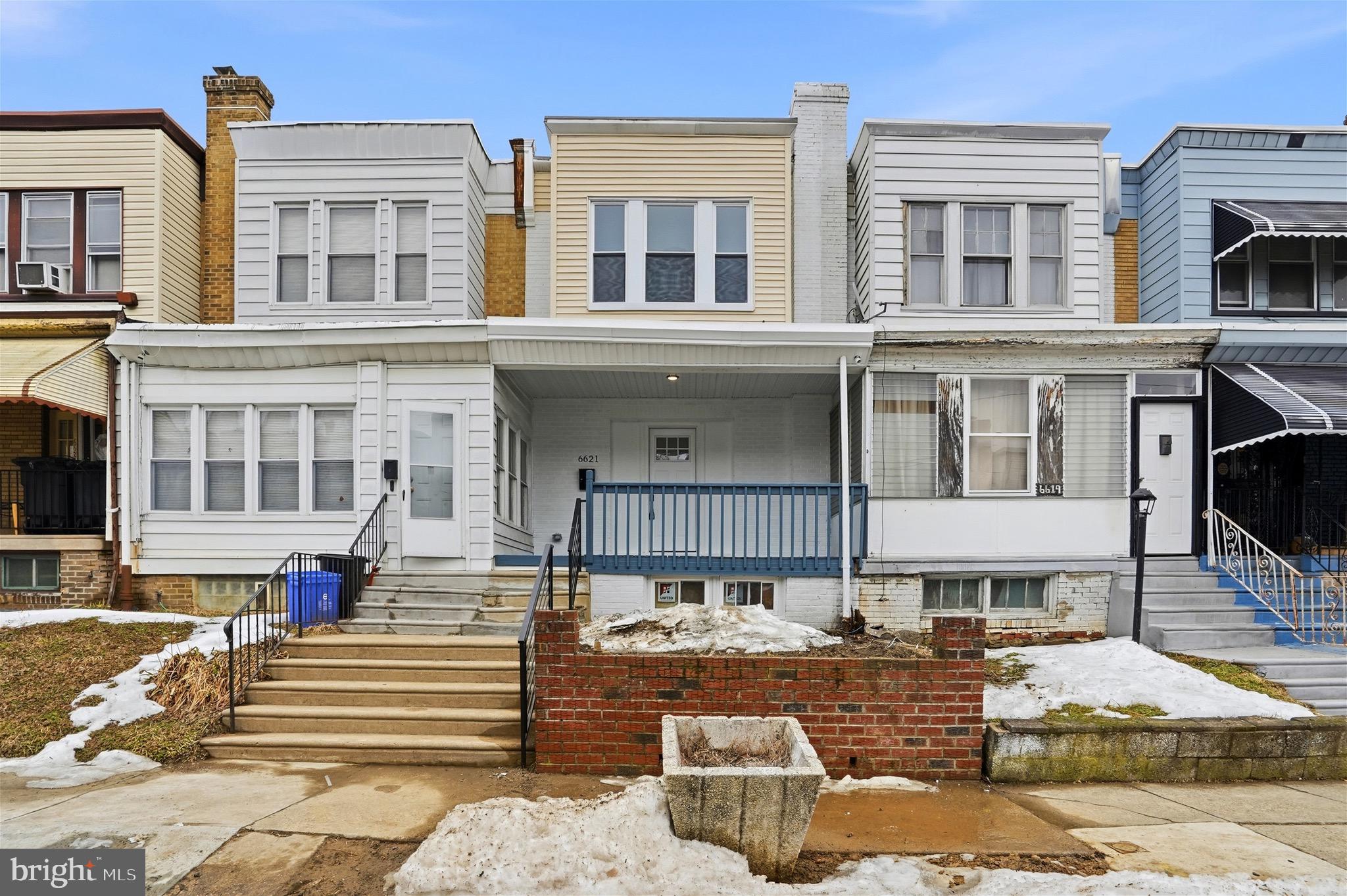 WEST OAK LANE - Residential