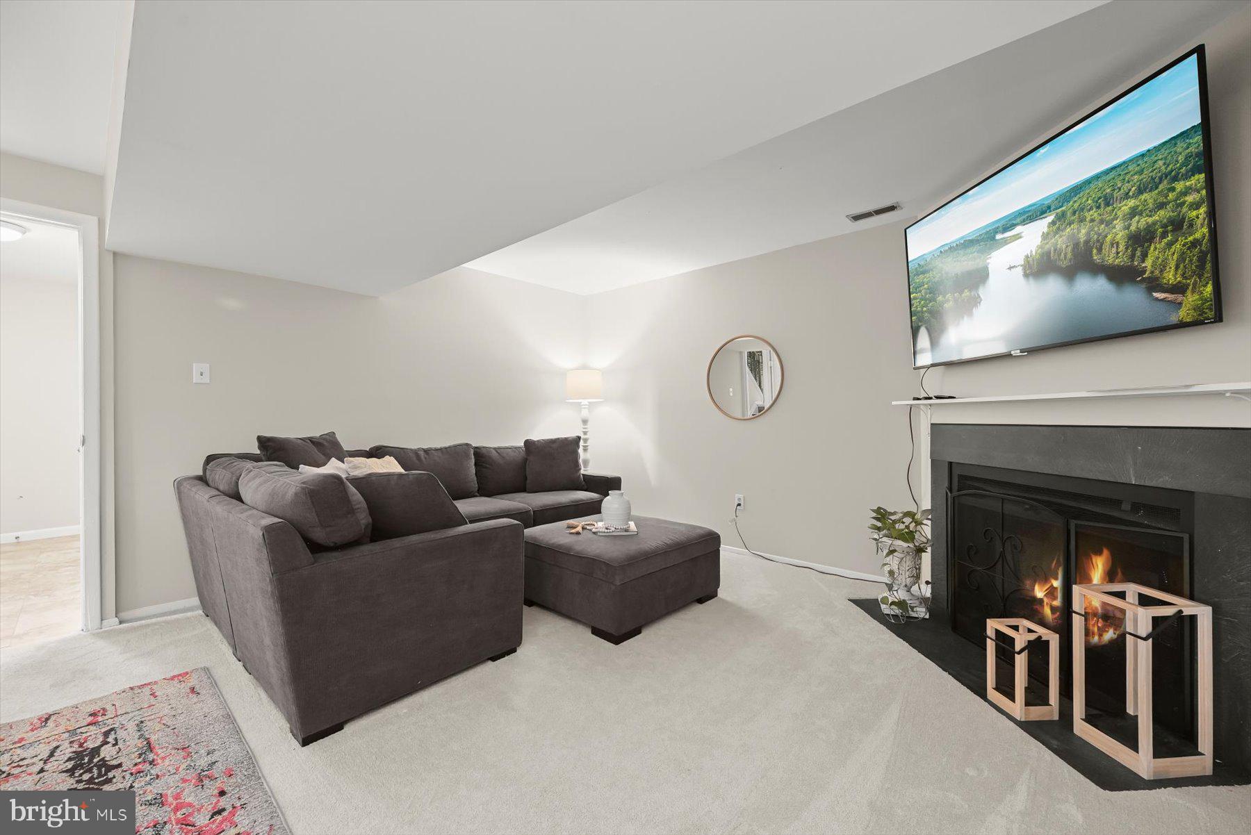 KINGS CONTRIVANCE - Residential
