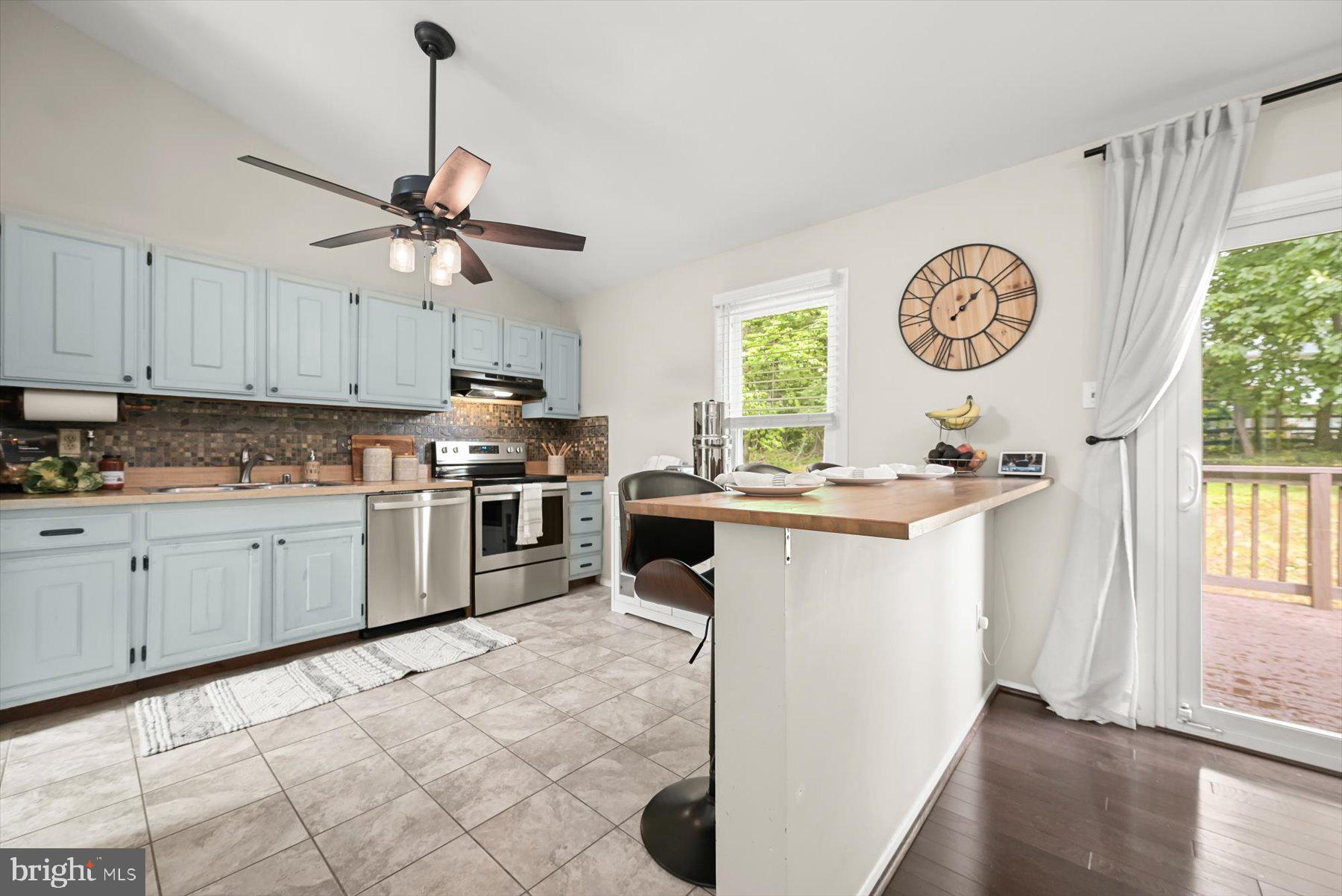 KINGS CONTRIVANCE - Residential