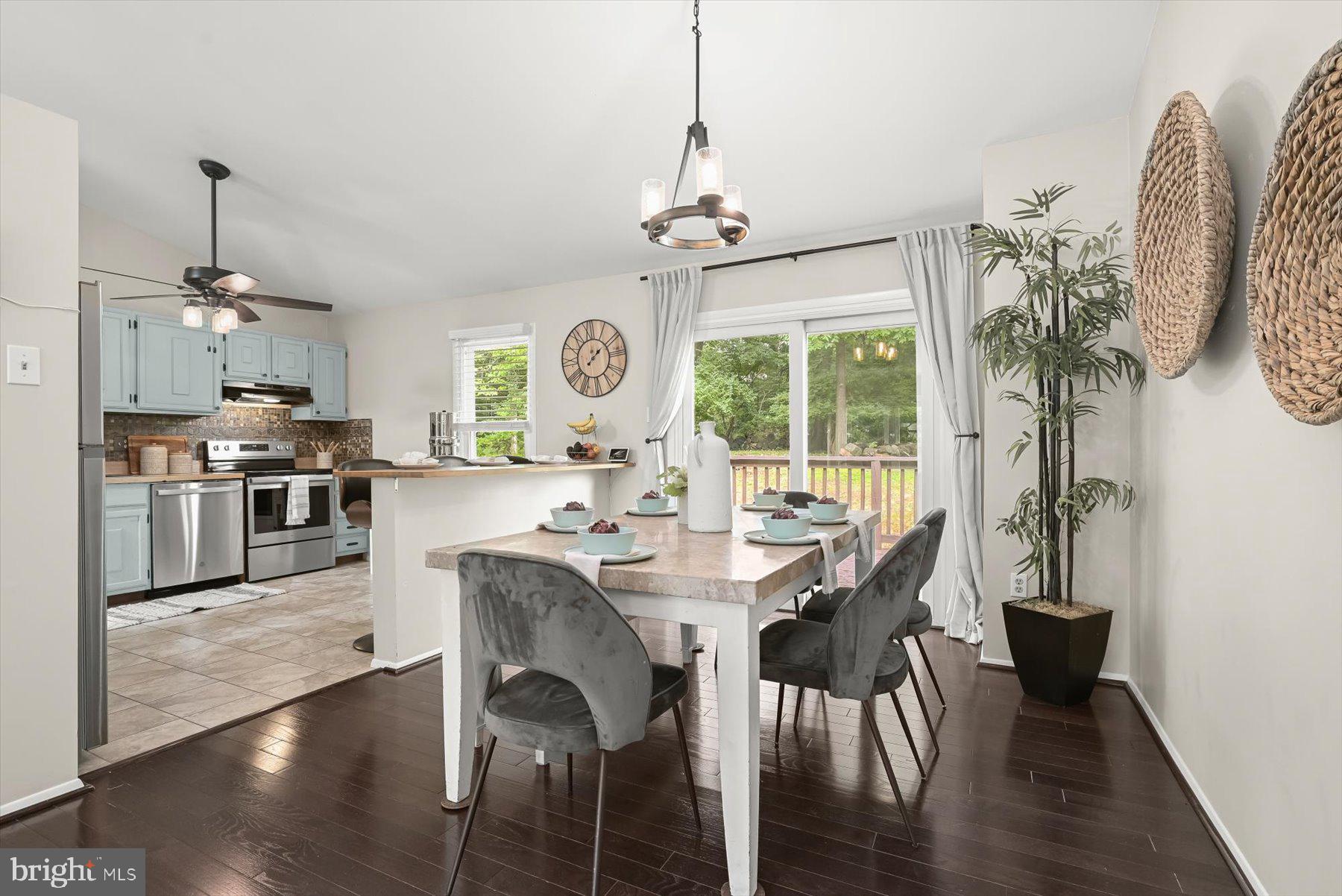 KINGS CONTRIVANCE - Residential