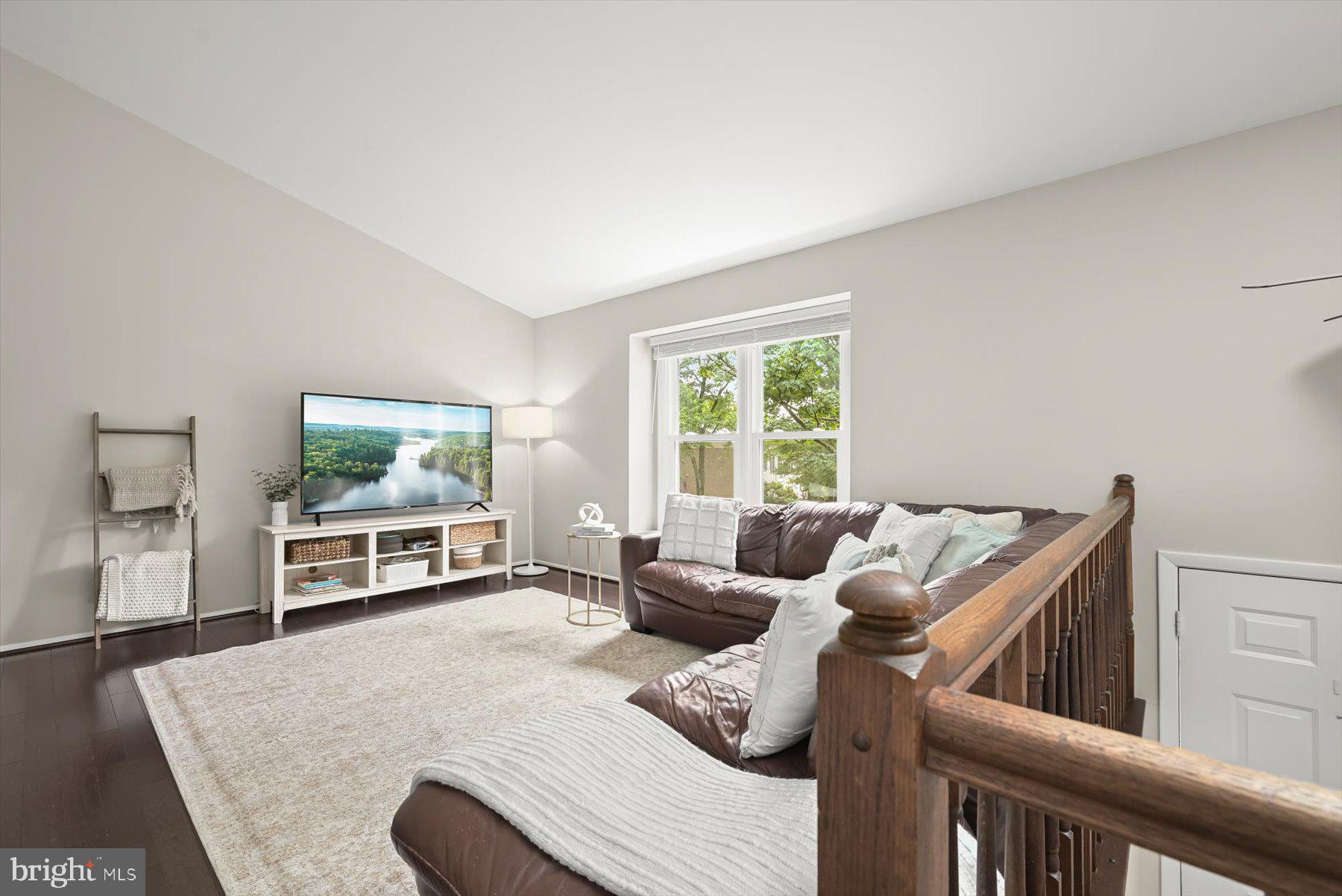 KINGS CONTRIVANCE - Residential