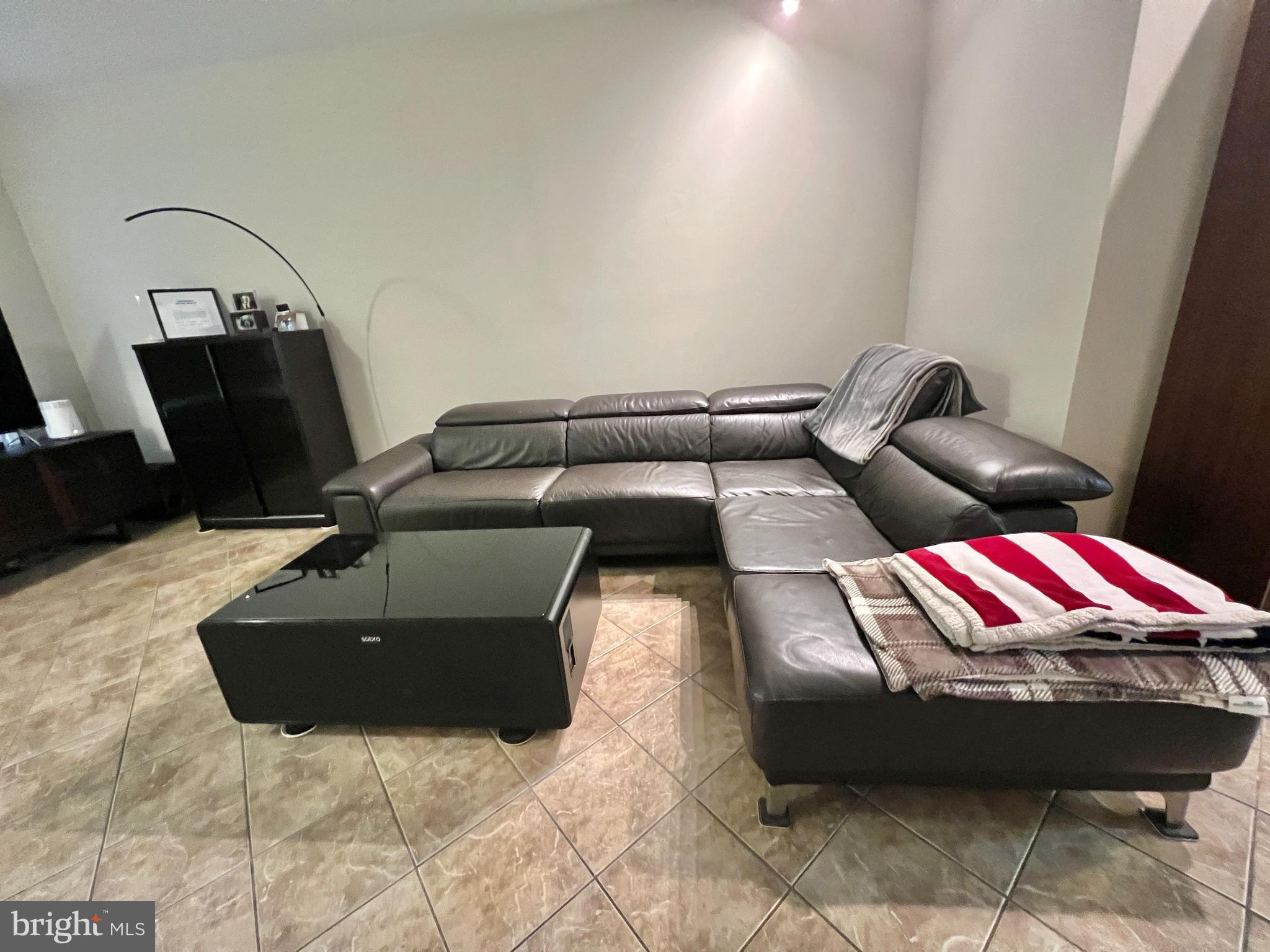 MCNAIR FARMS LANDBAY 11 - Residential
