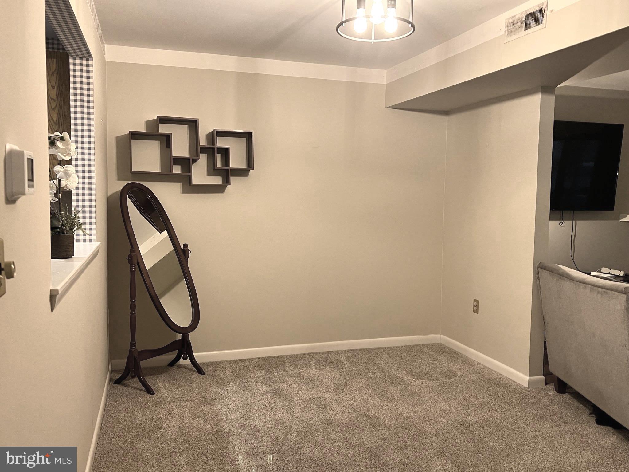 CROSSGATES - Residential