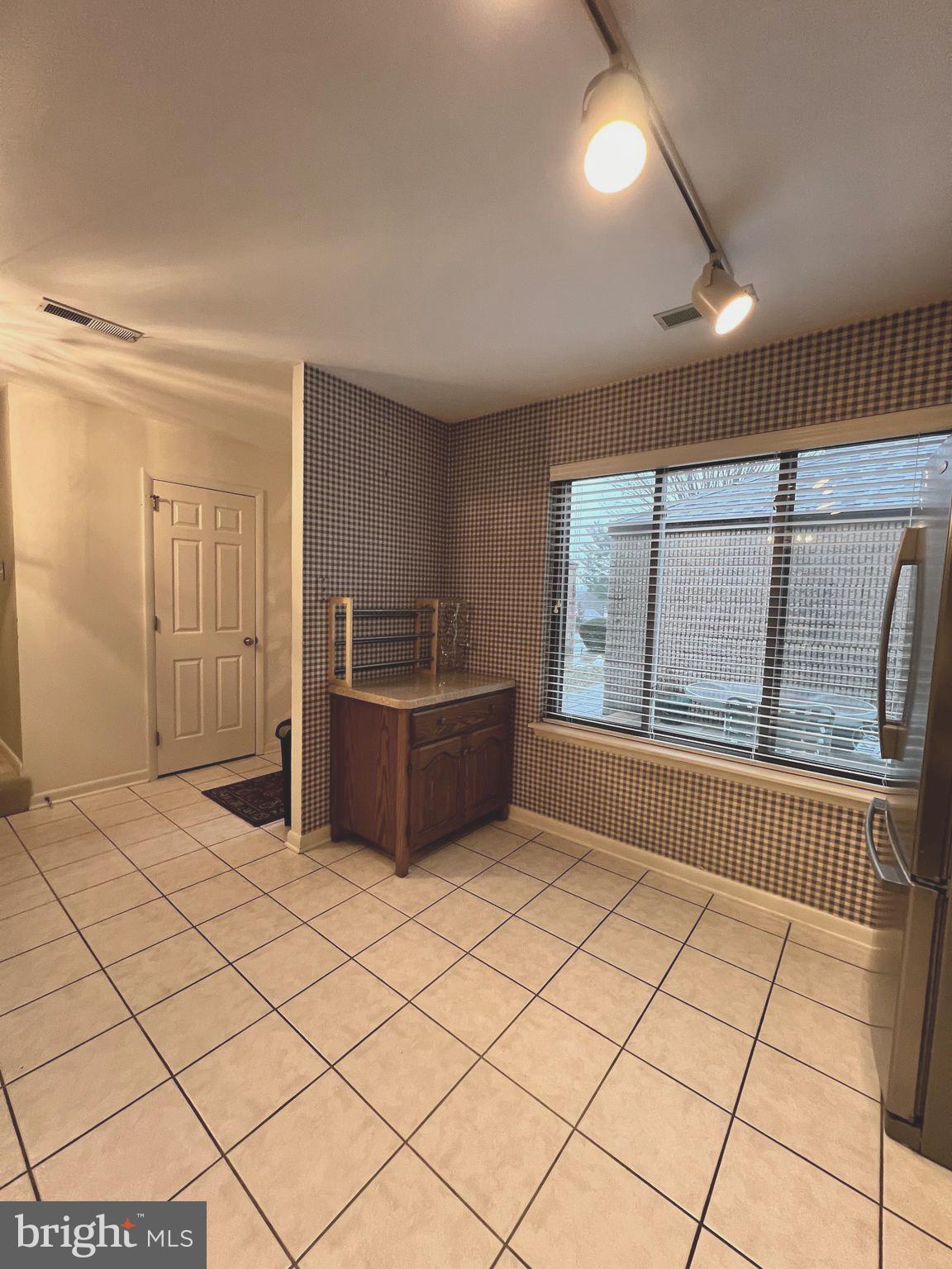 CROSSGATES - Residential