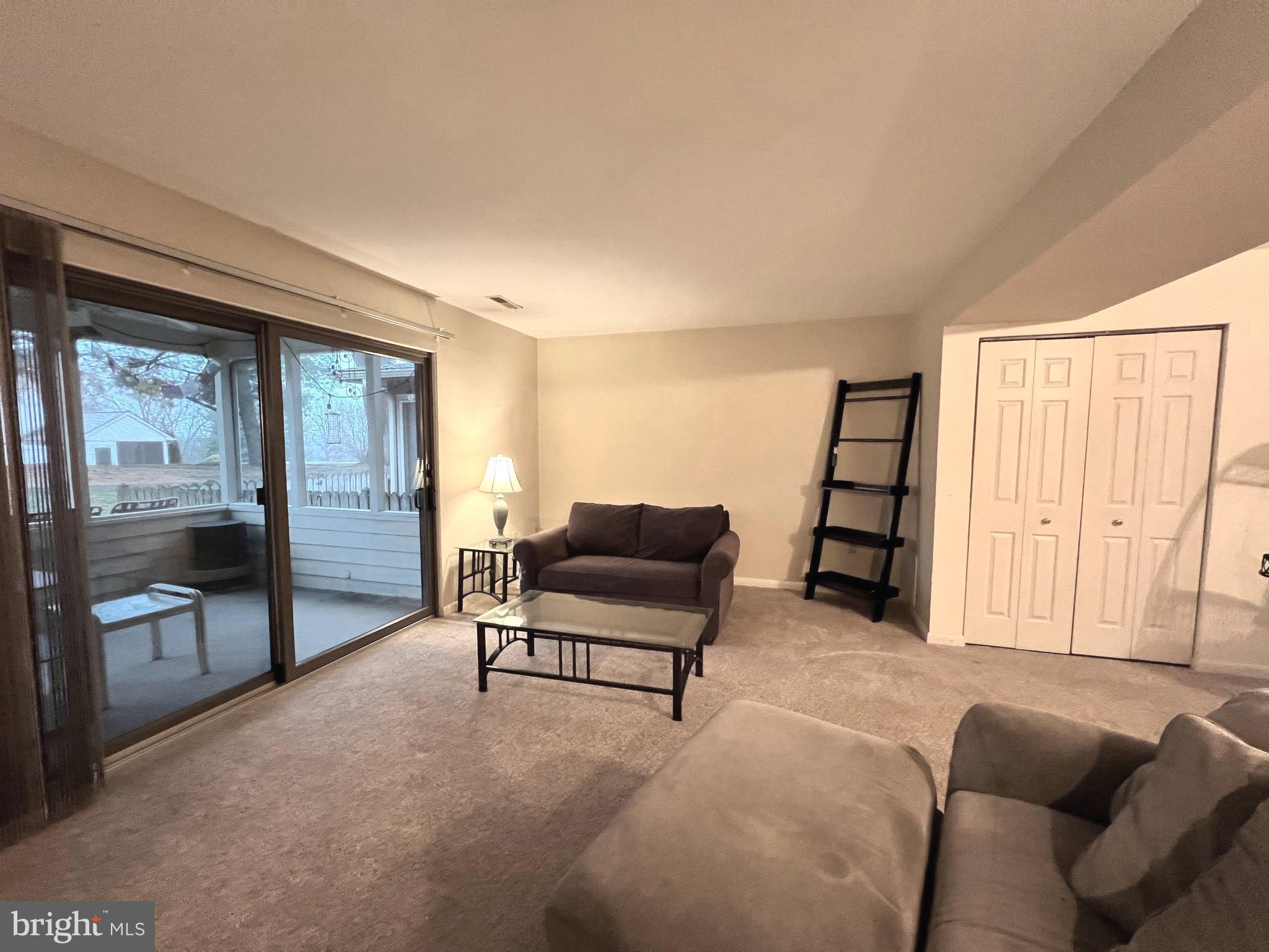 CROSSGATES - Residential