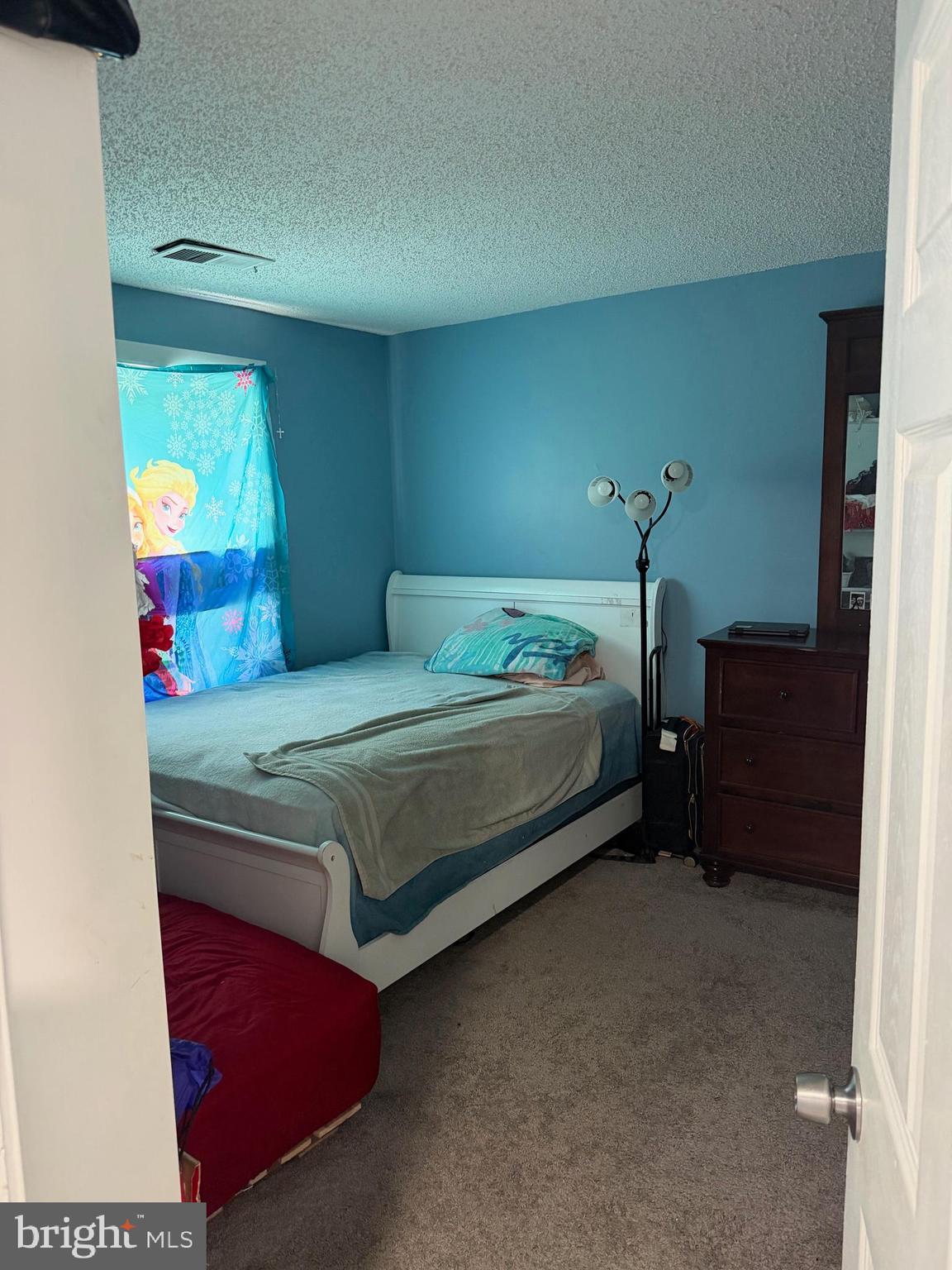 HILLCREST - Residential