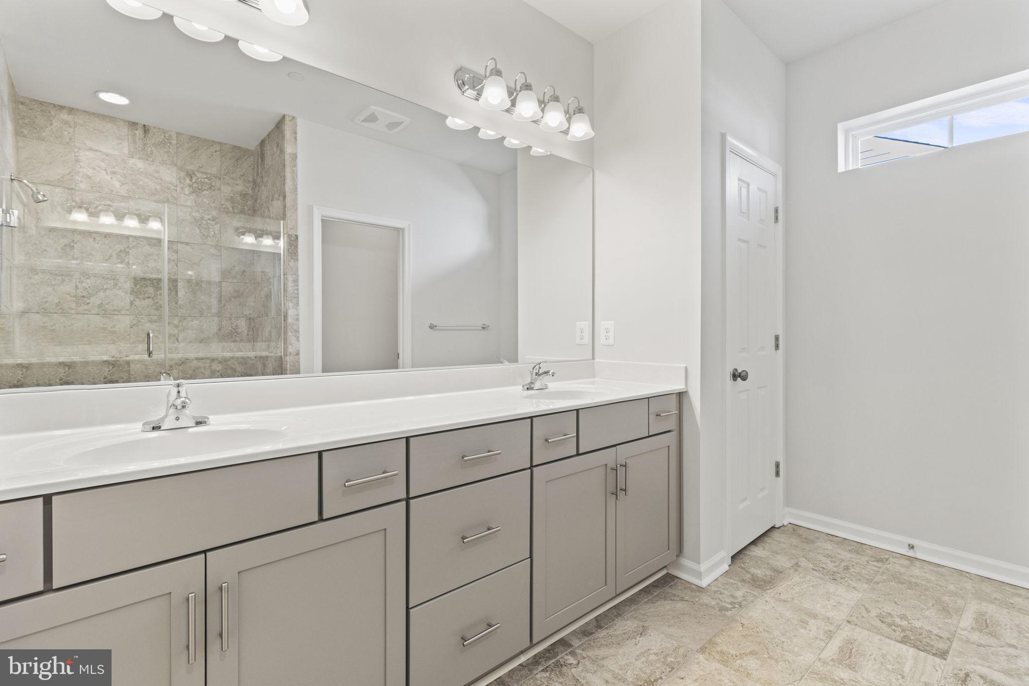 LAKESIDE AT TRAPPE - Residential