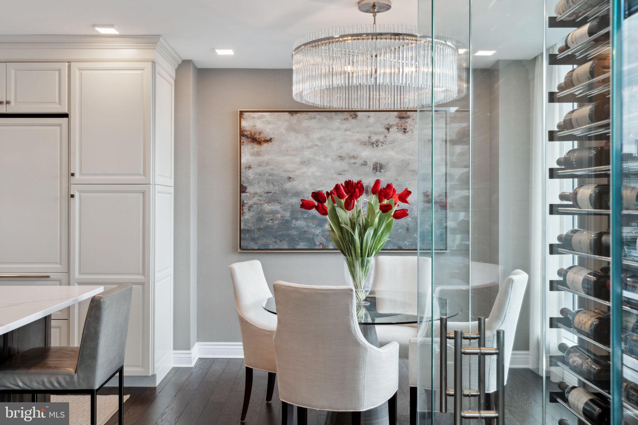 PENN SQUARE - Residential