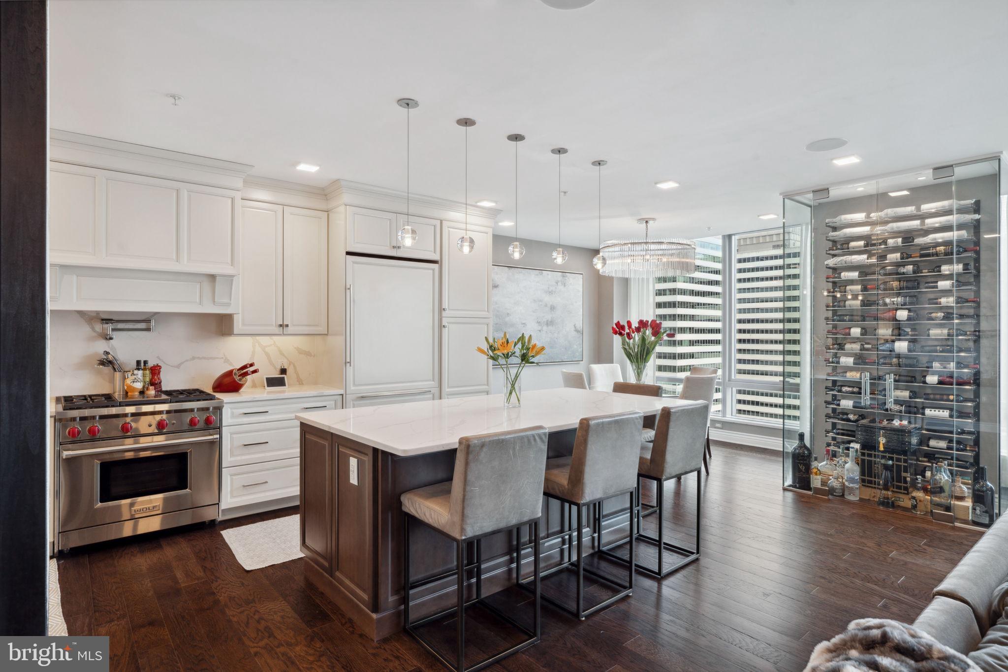 PENN SQUARE - Residential