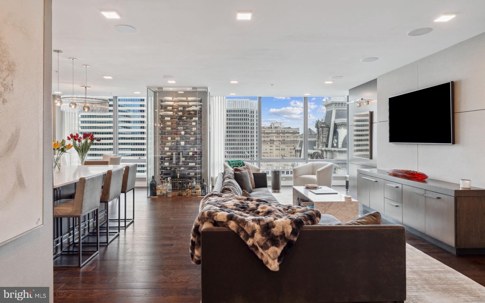 PENN SQUARE - Residential