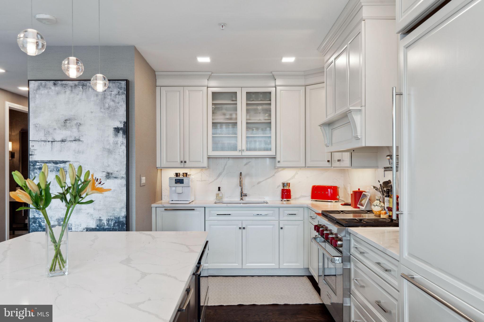 PENN SQUARE - Residential