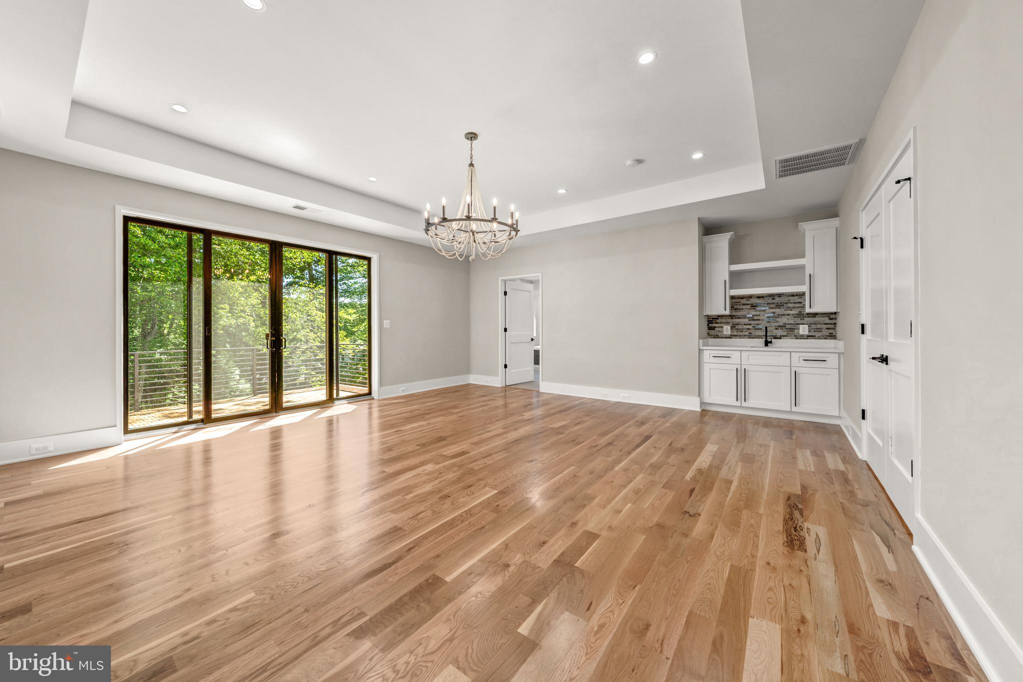 BELLEVUE FOREST - Residential