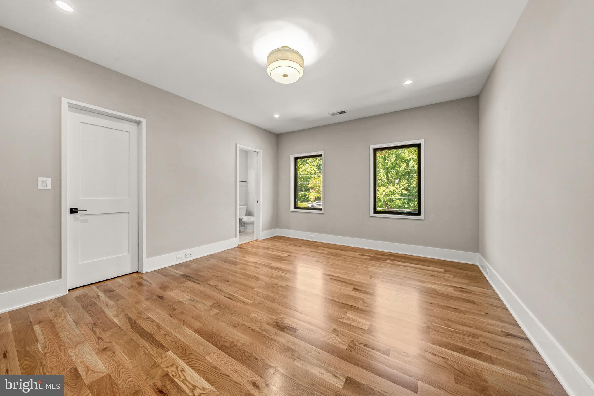 BELLEVUE FOREST - Residential