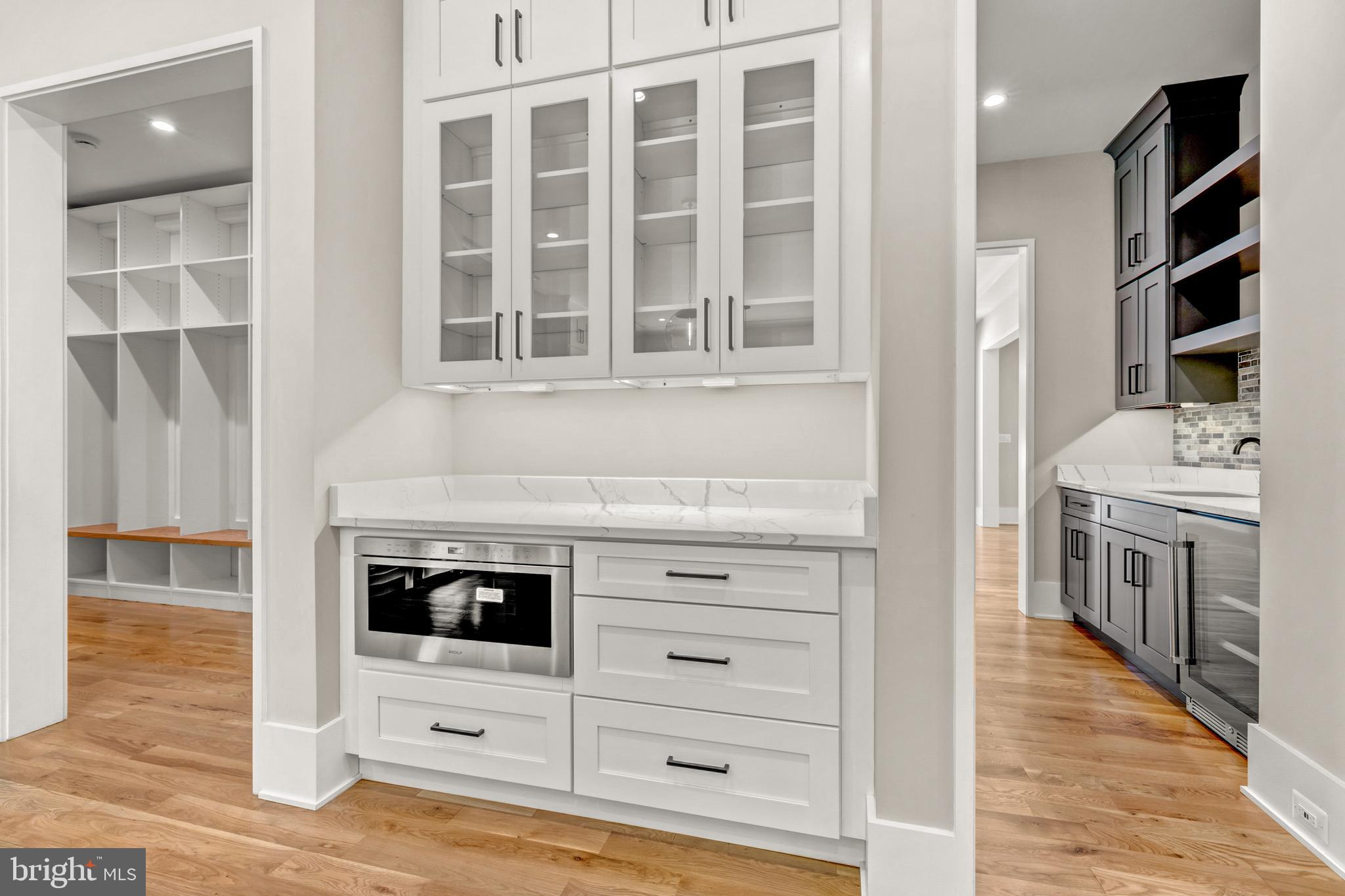 BELLEVUE FOREST - Residential