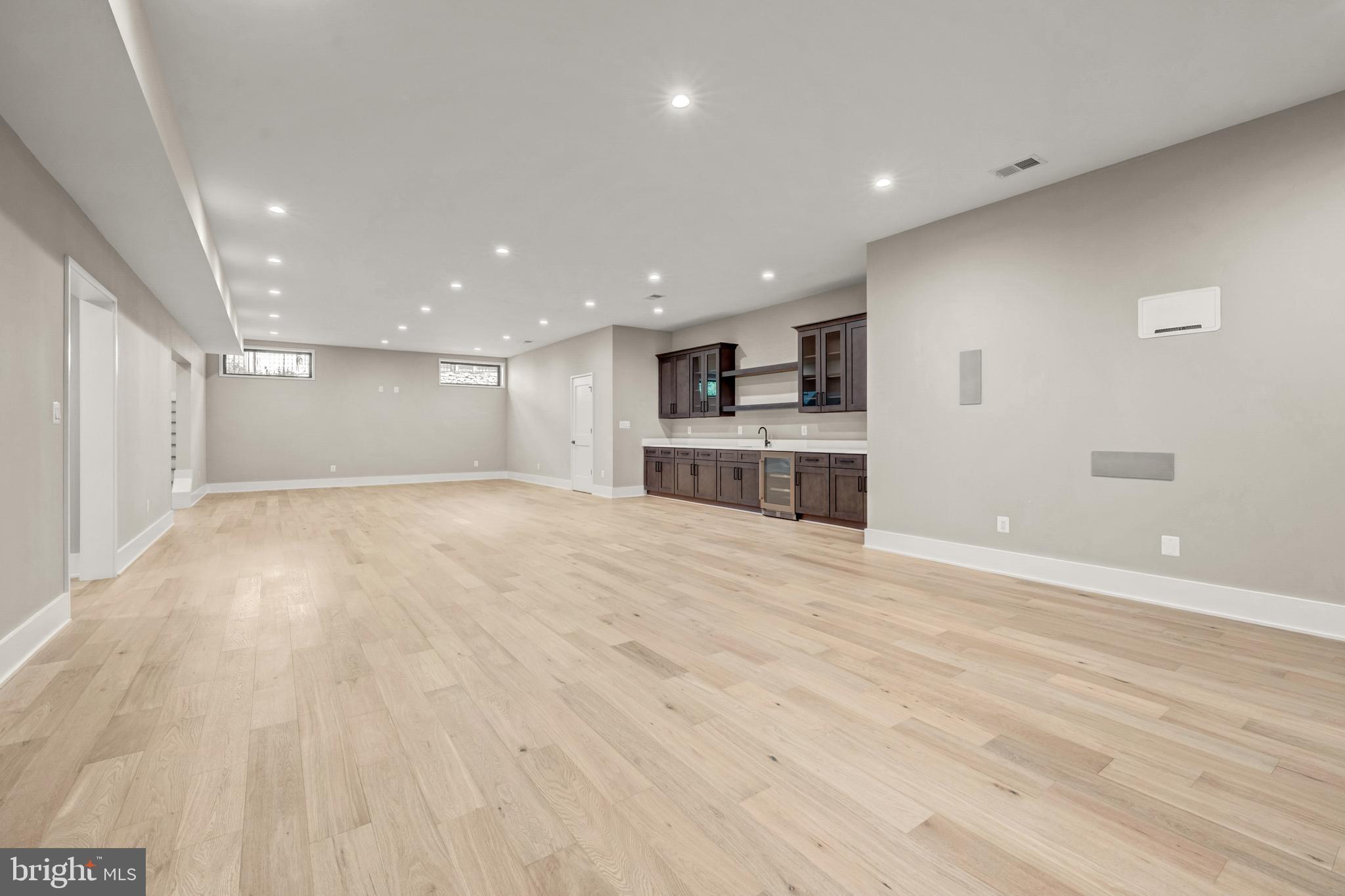 BELLEVUE FOREST - Residential