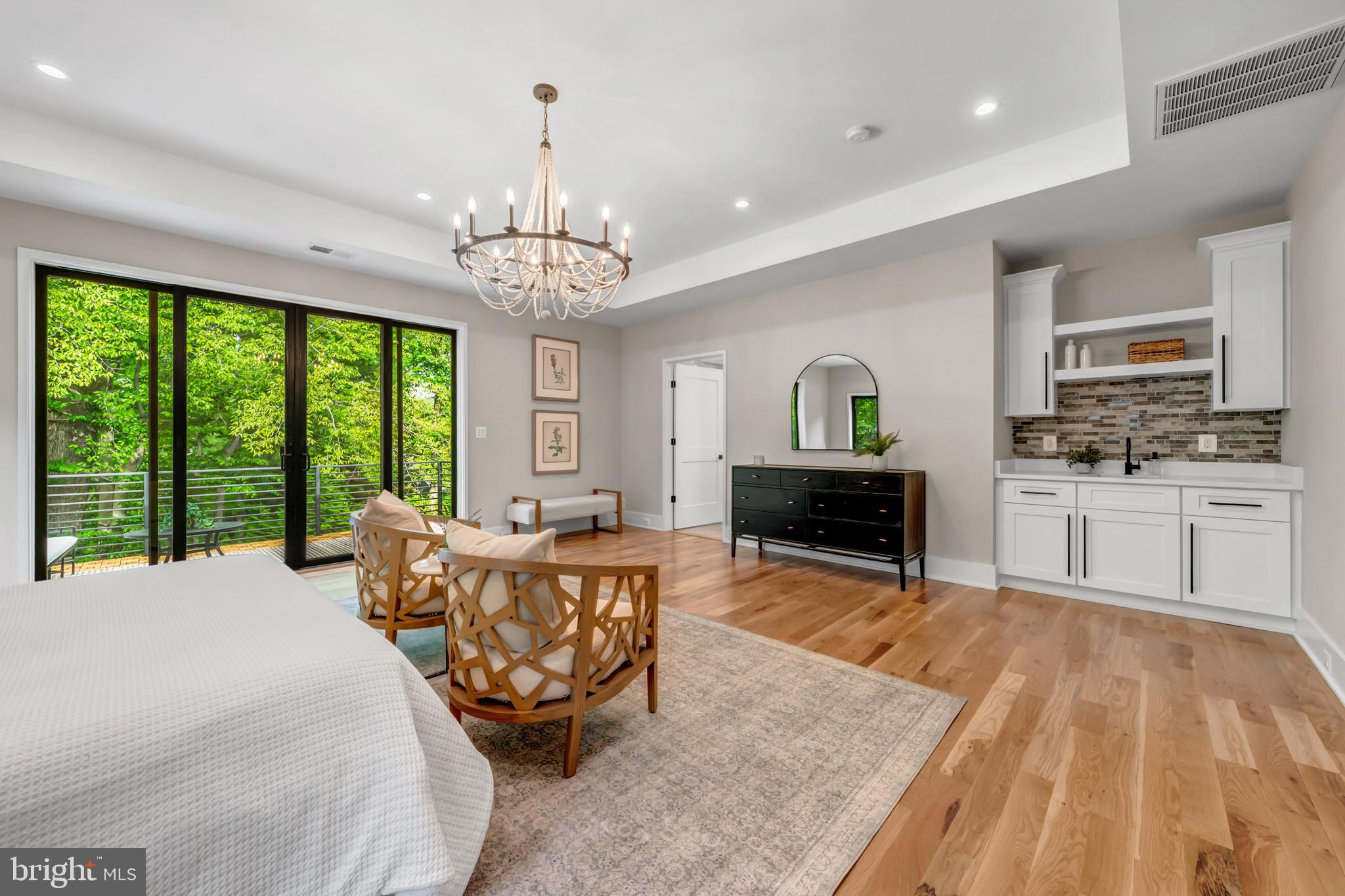 BELLEVUE FOREST - Residential