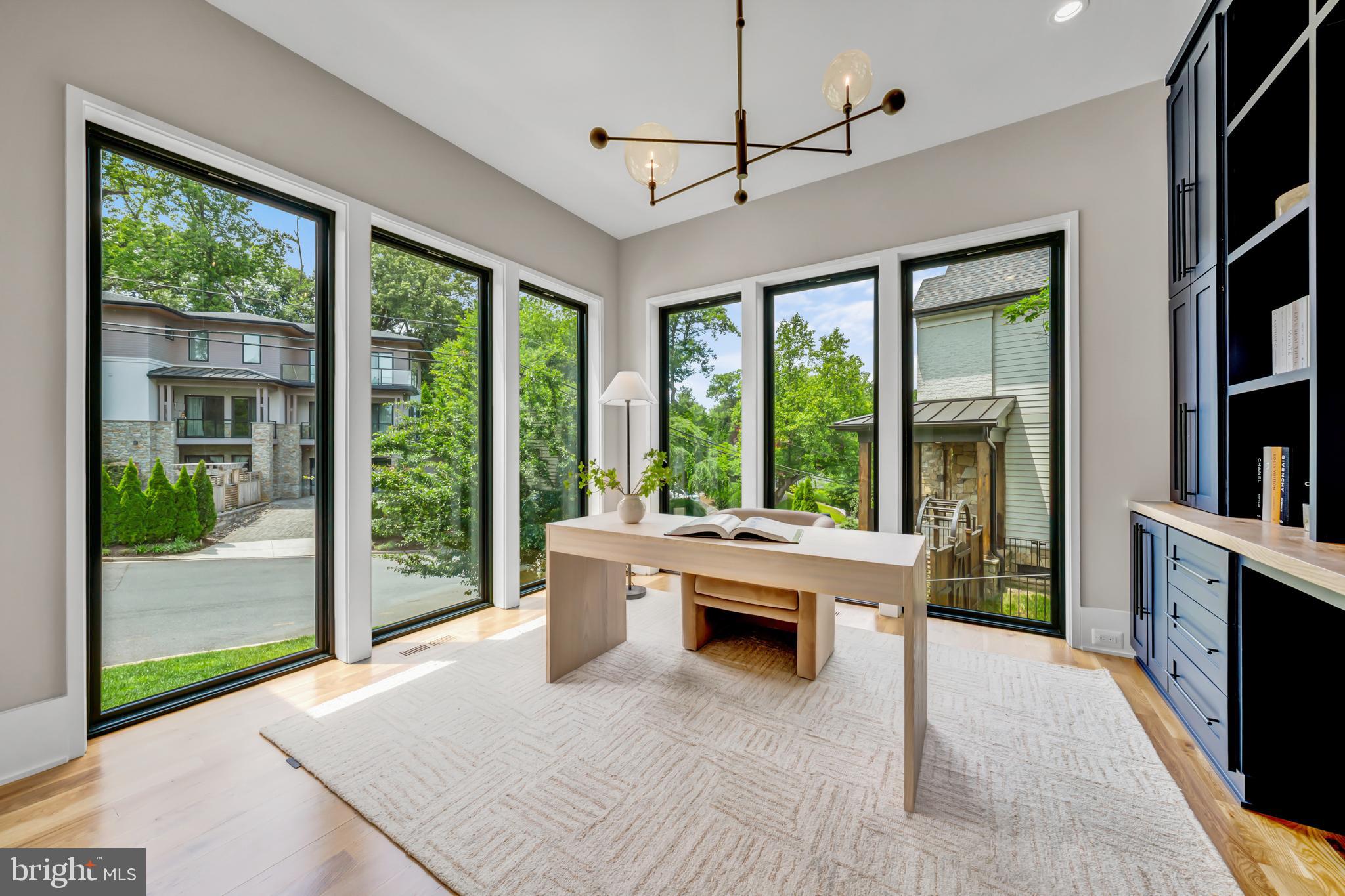 BELLEVUE FOREST - Residential